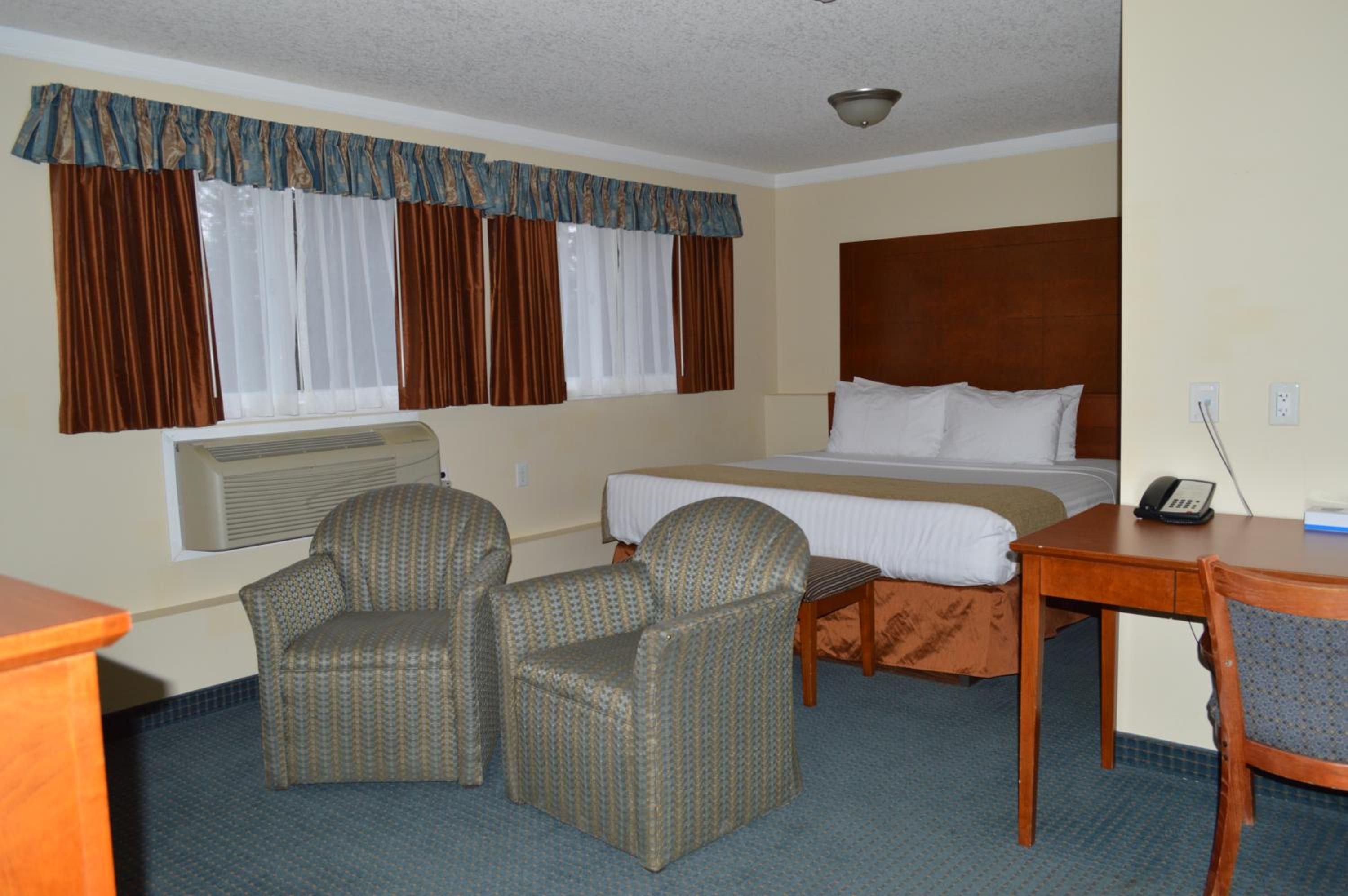 King Room with Fireplace