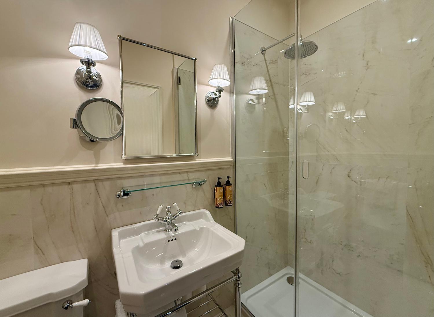 Deluxe Double Room with Extra Bed