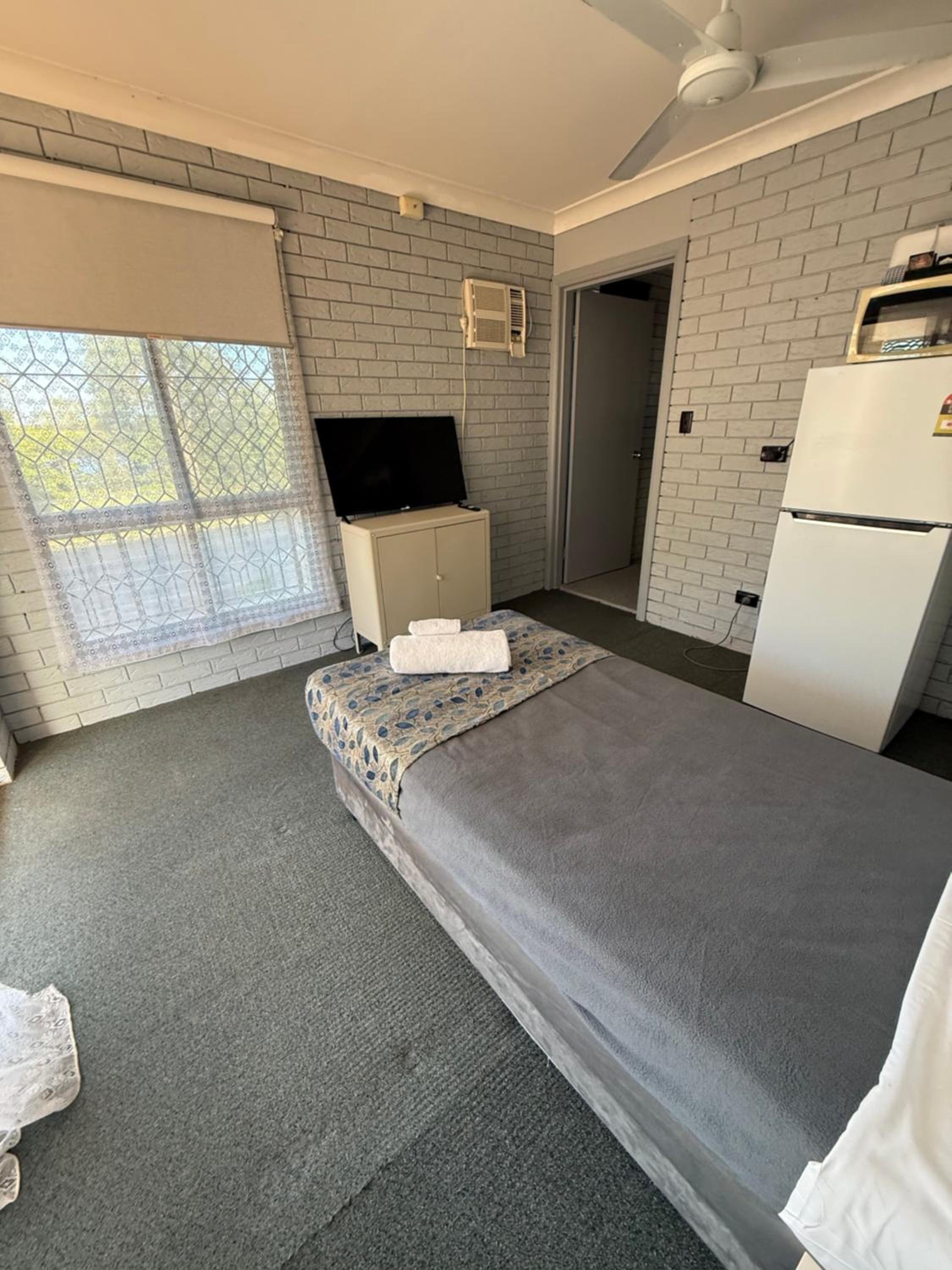 Budget Single Room photo 3