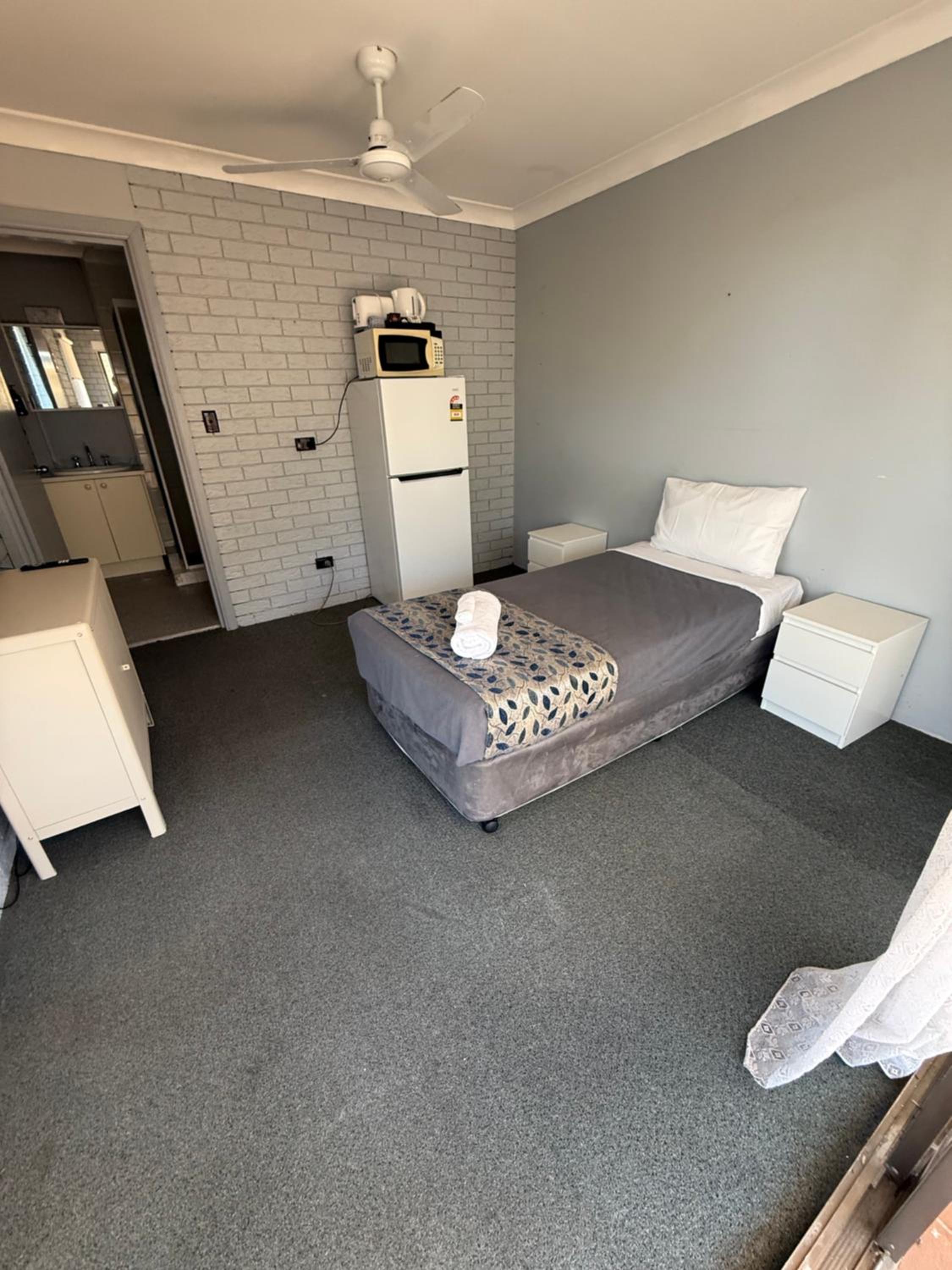 Budget Single Room