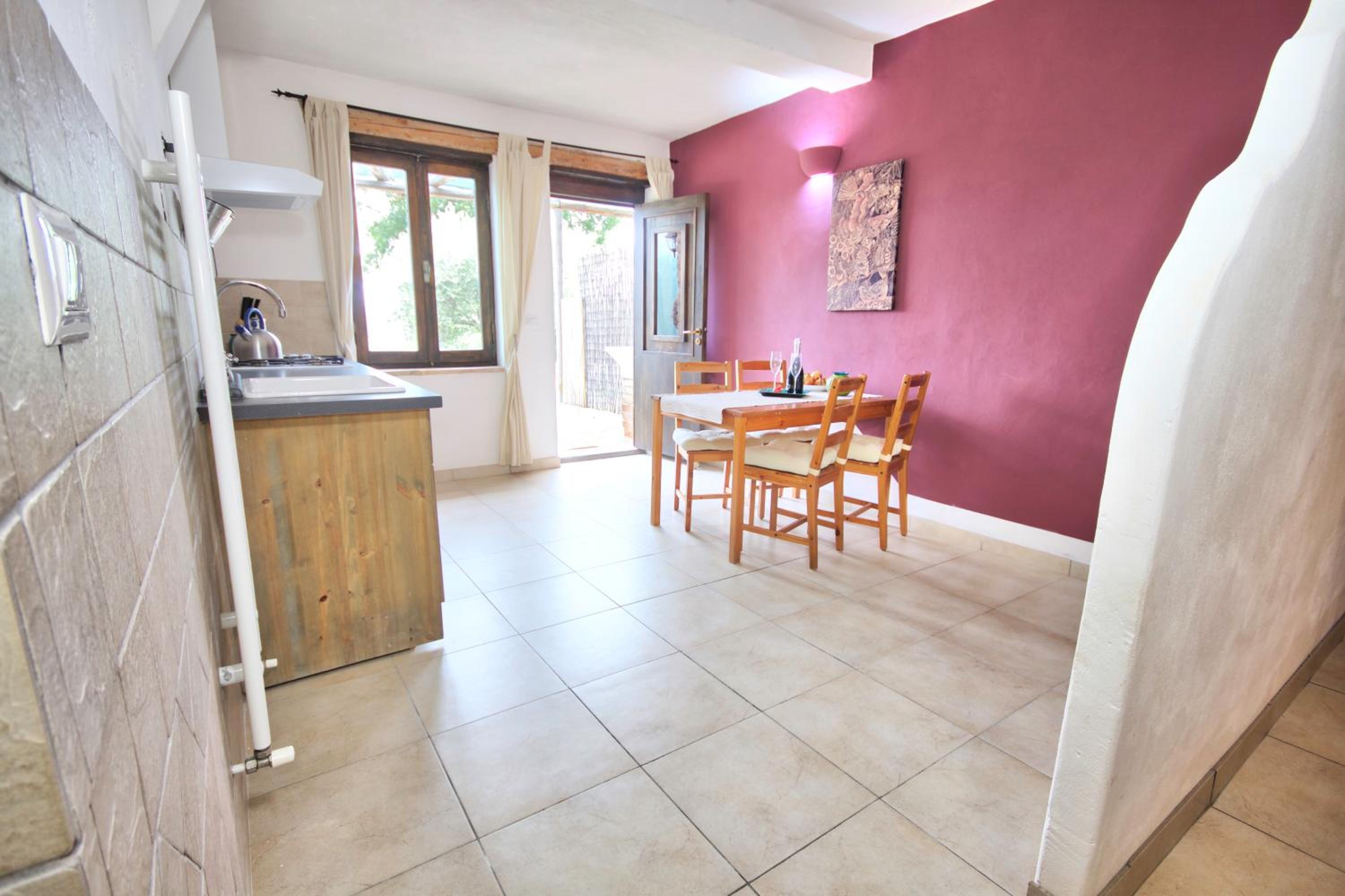 One-Bedroom Apartment with Terrace photo 2