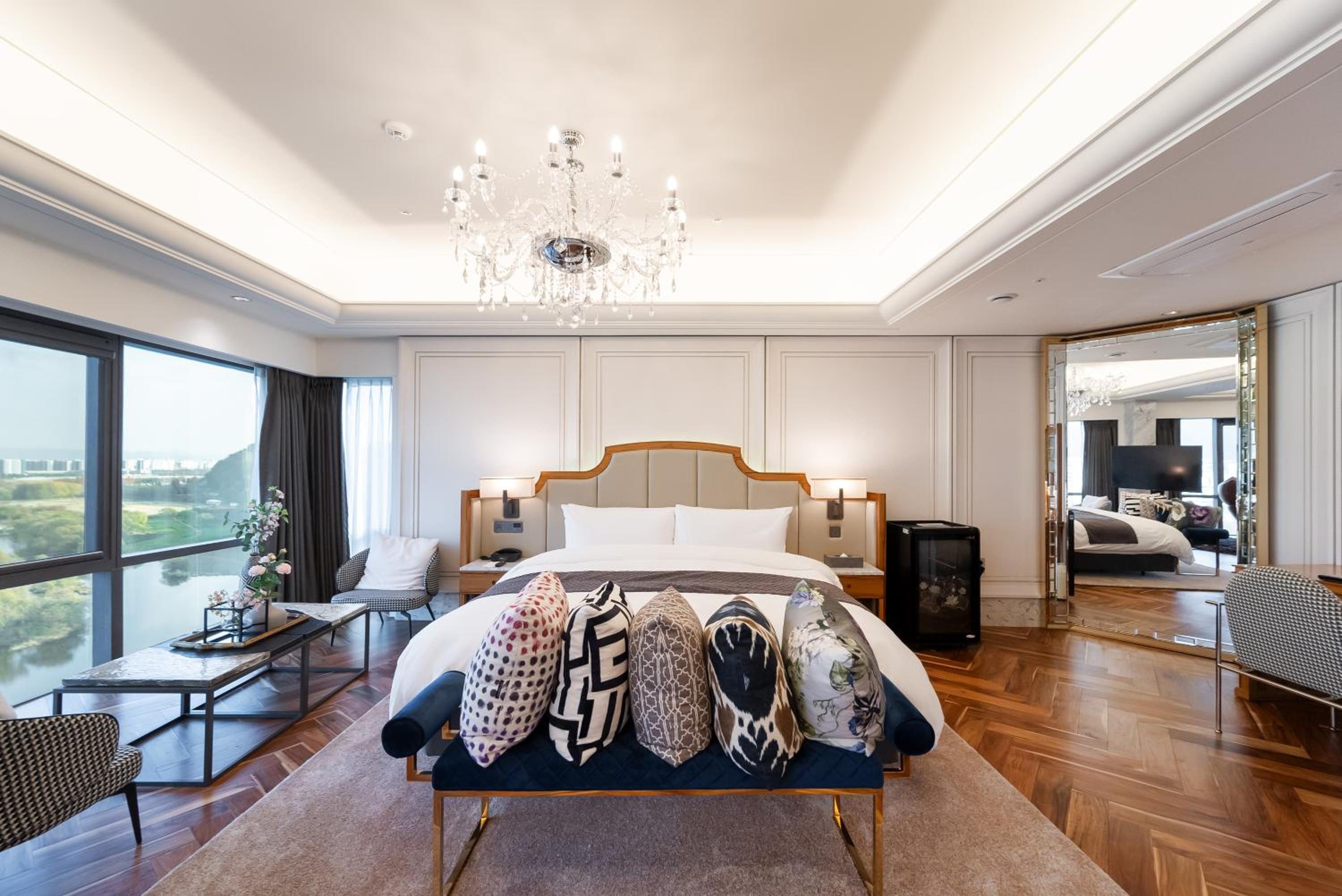 King Room