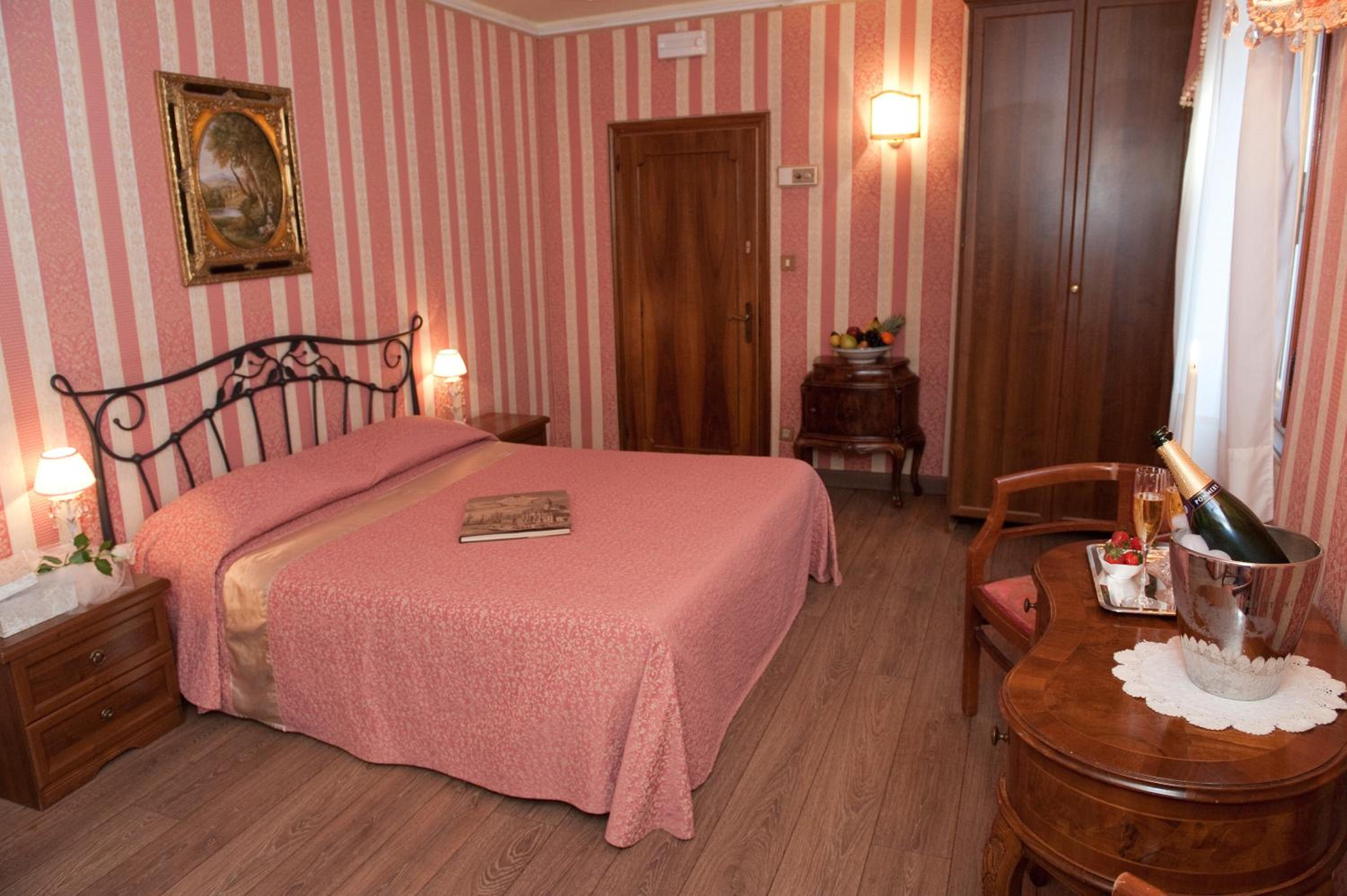 Superior Double Room photo 2