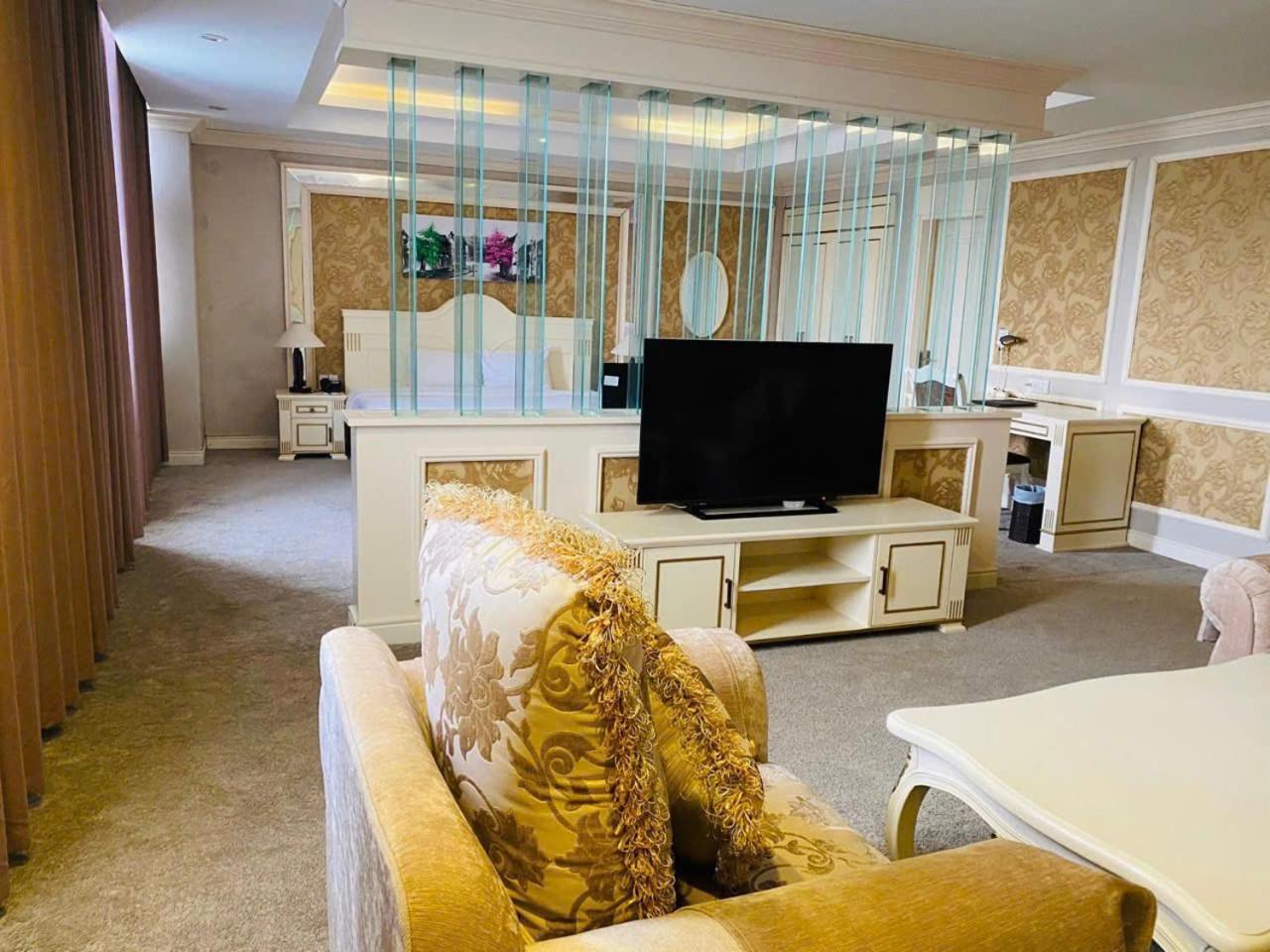 King Suite photo 3