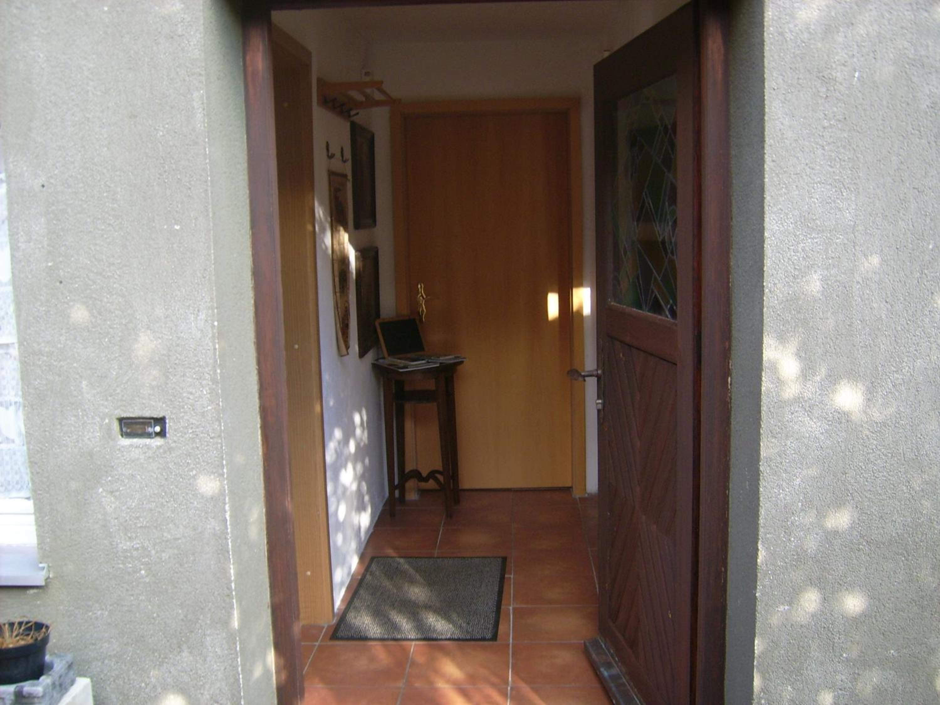 Apartment photo 2