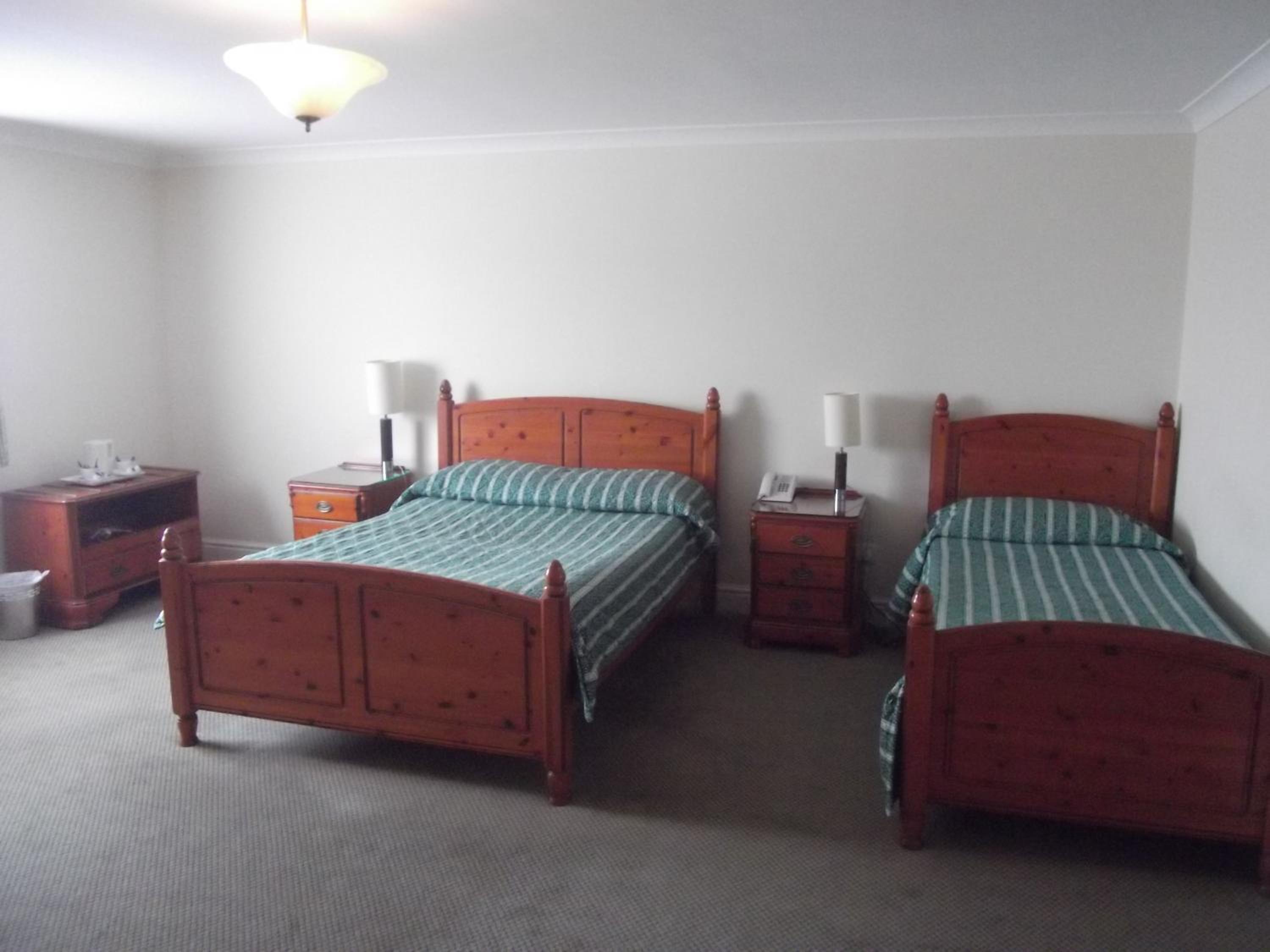 Twin Room - Photo 1