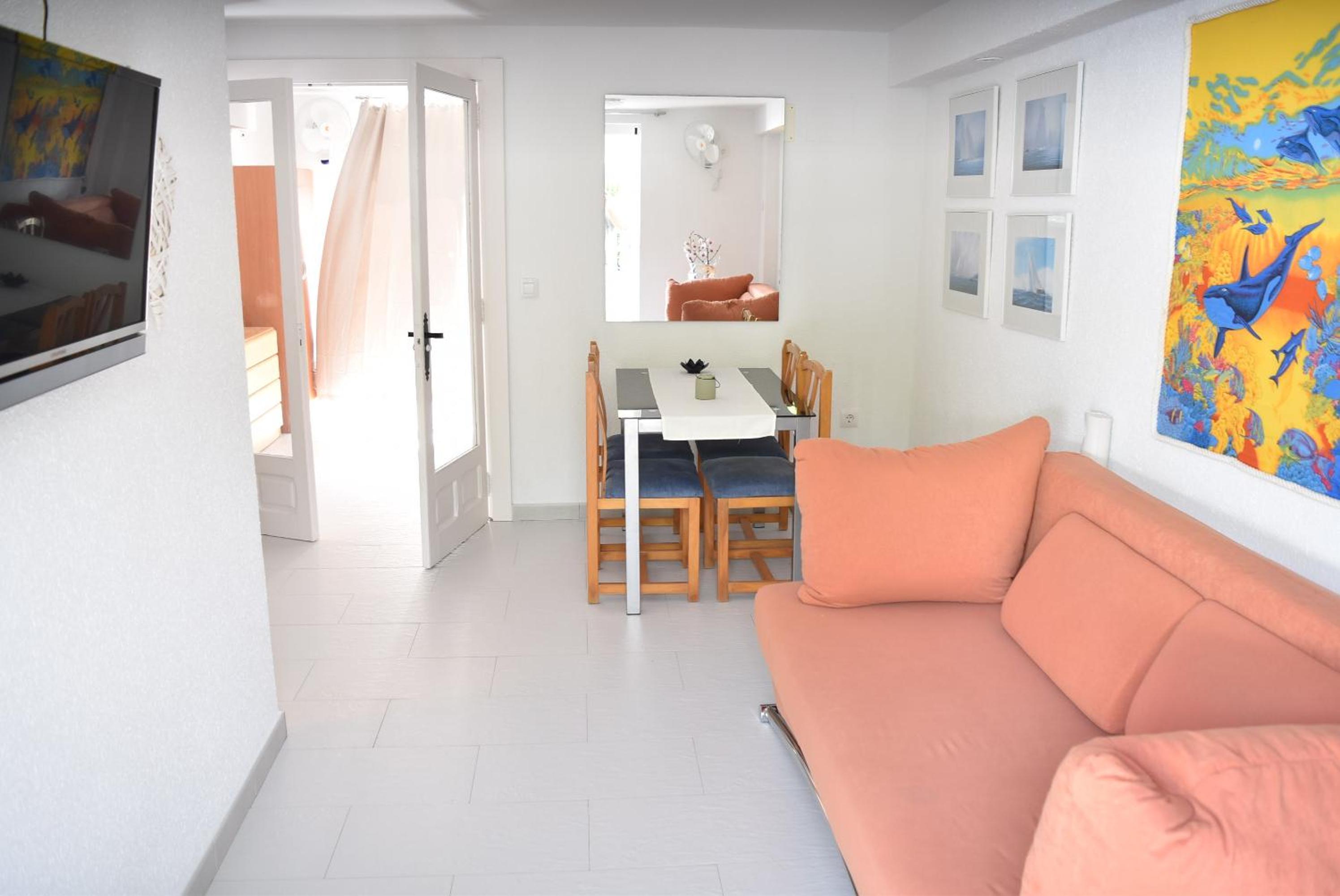 Apartamento con vista al jardín