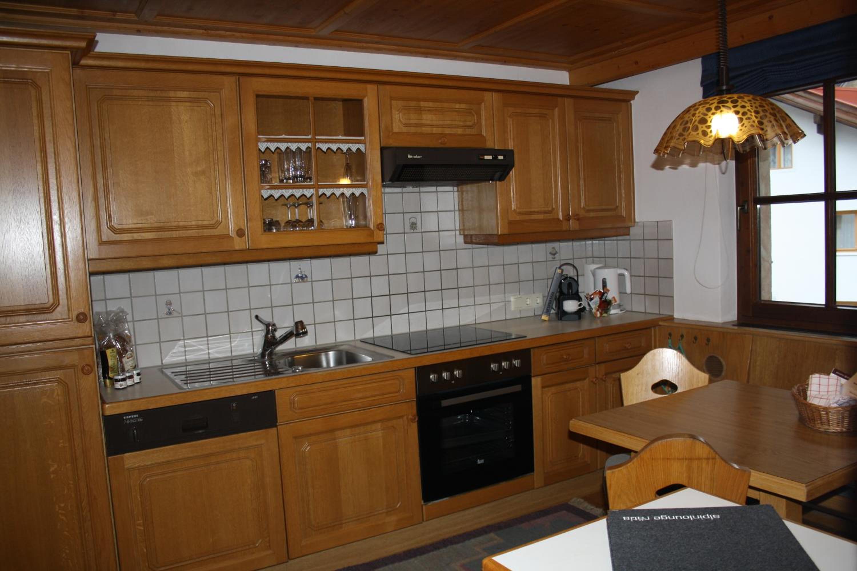 Comfort Apartment - Photo 8