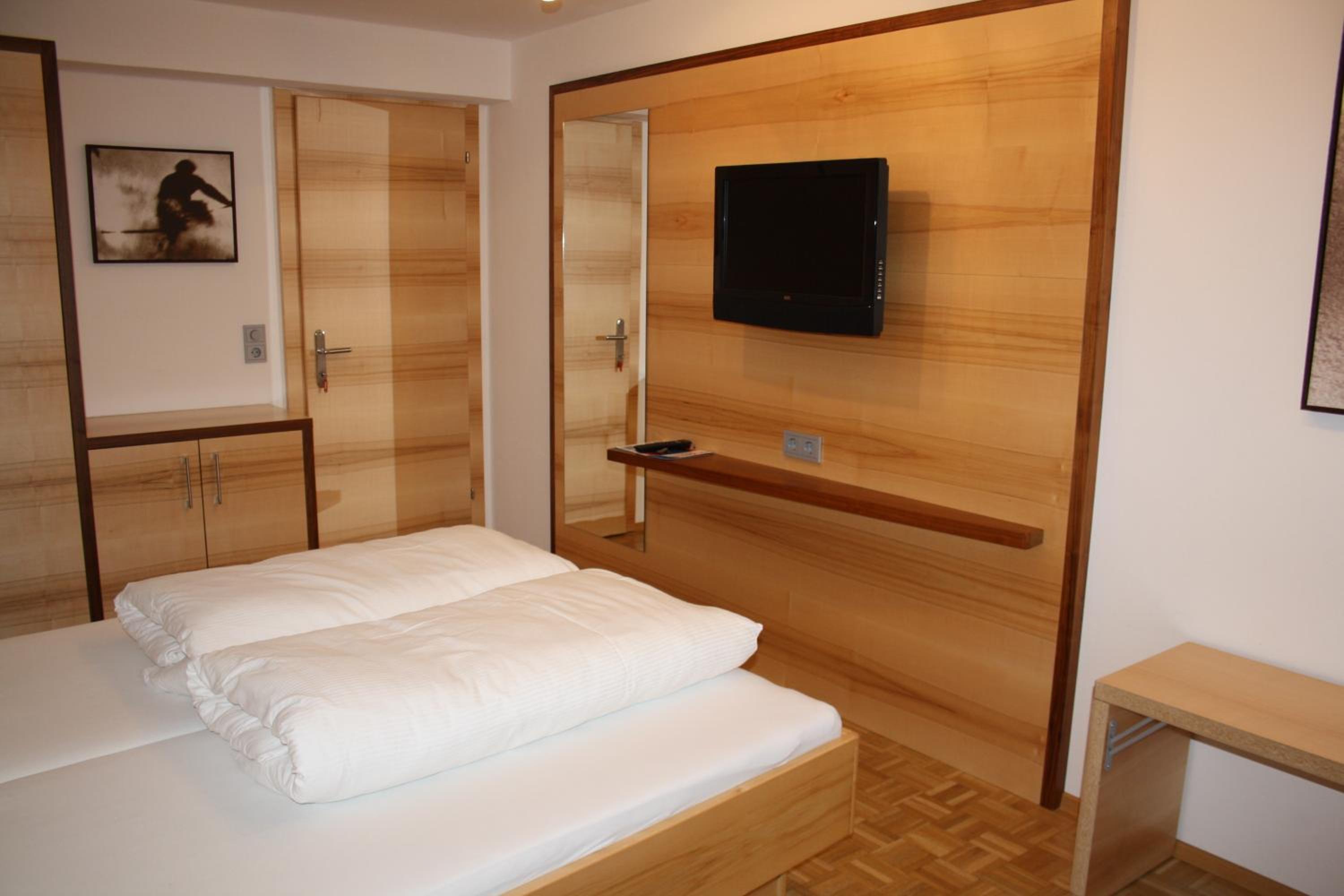 Comfort Apartment - Photo 2