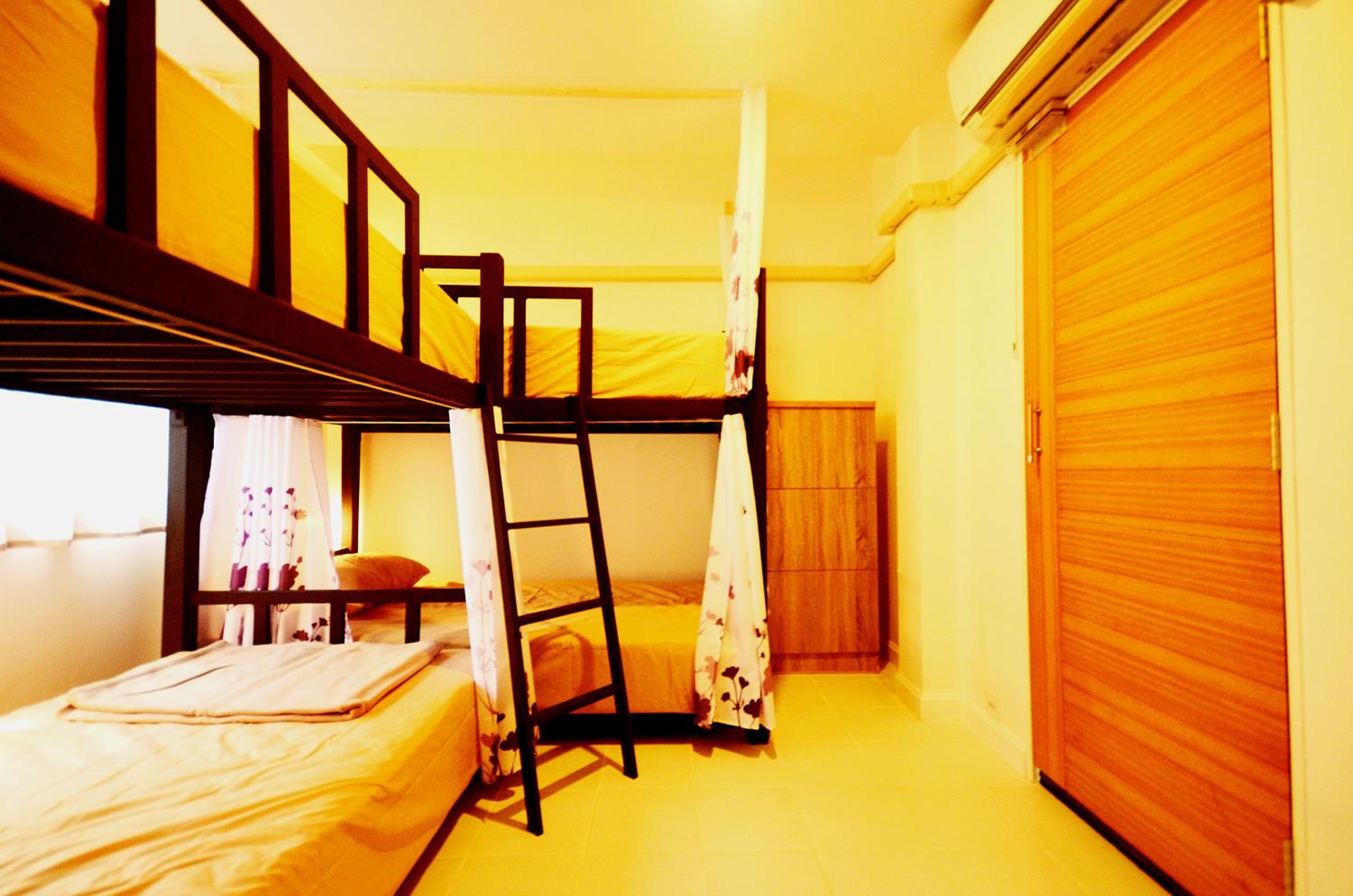 Bed in 6-Bed Mixed Dormitory Room photo 1