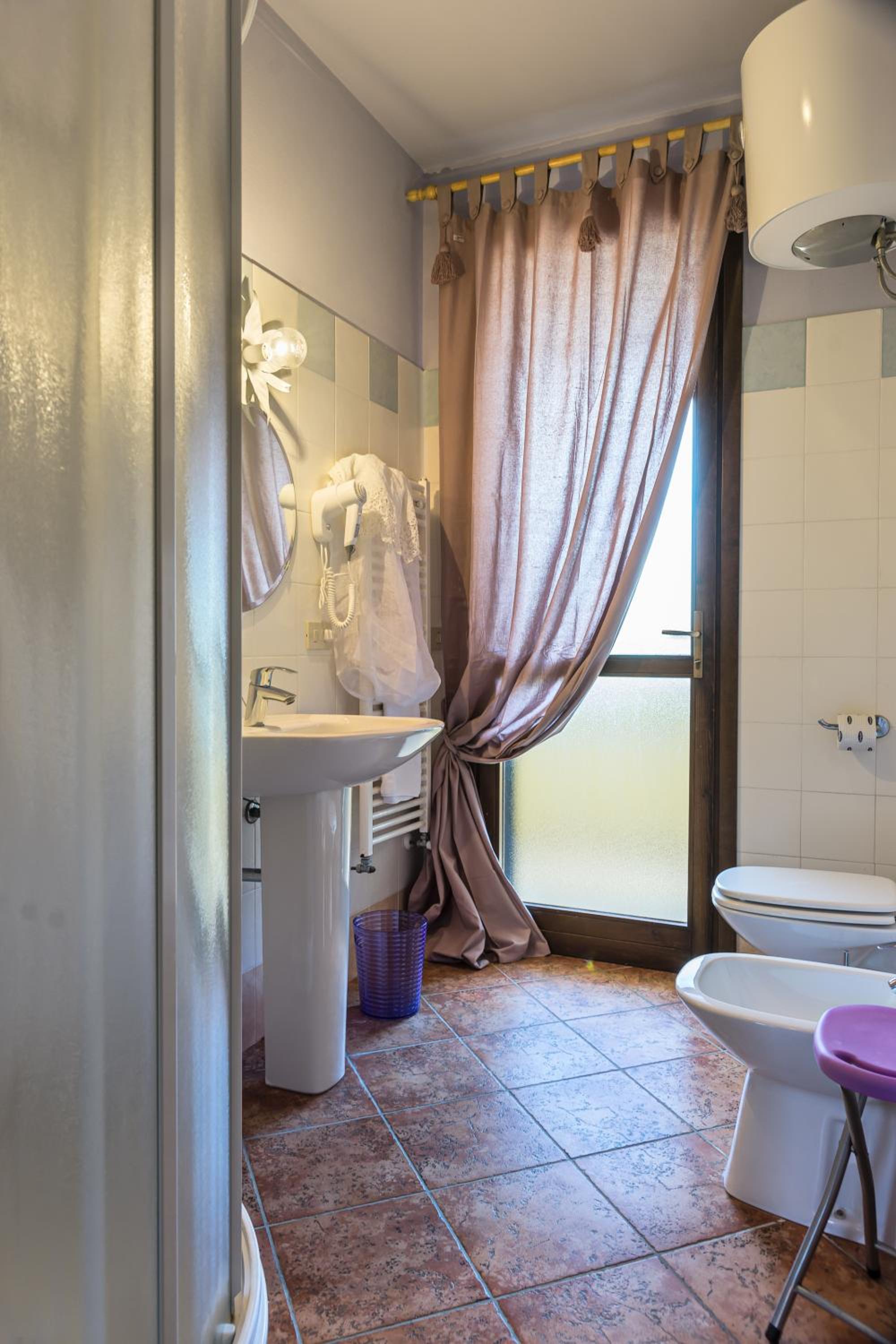 Two-Bedroom Apartment - Photo 12