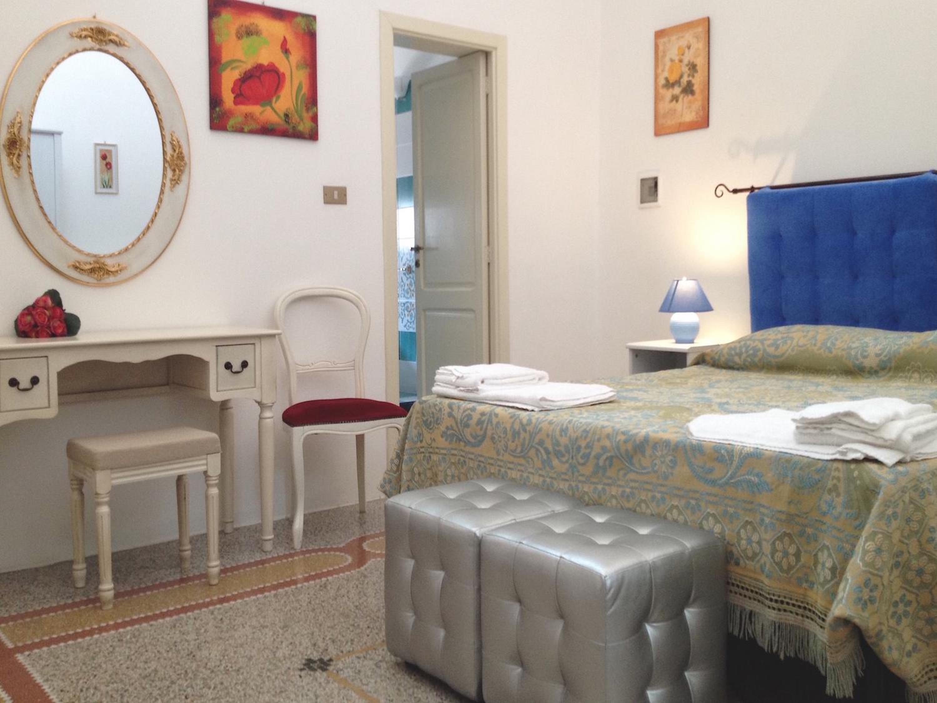 Double Room with Private Bathroom photo 1