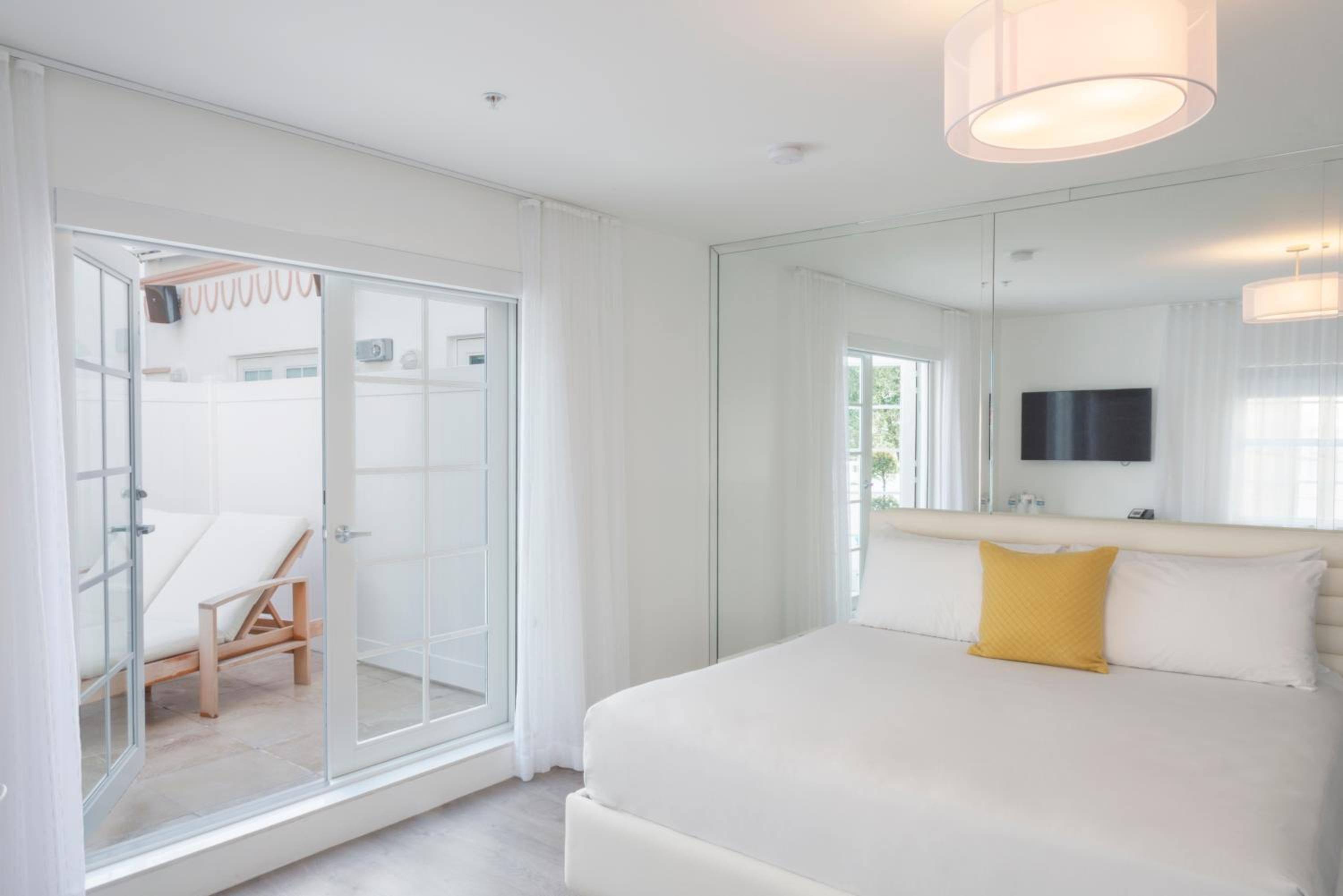 Villa Penthouse Suite with Terrace - Photo 15