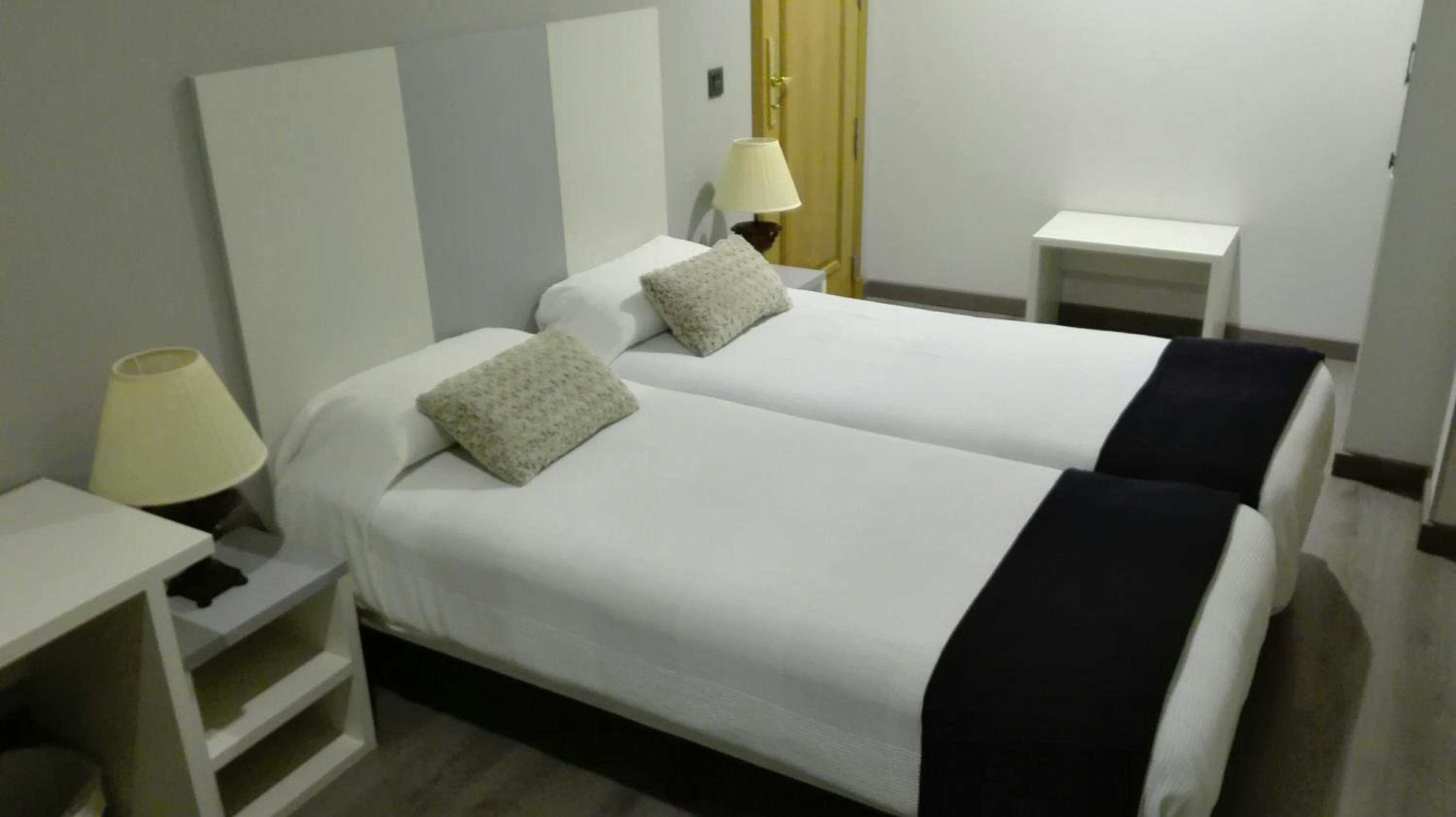 Habitación Estándar con Dos Camas Individuales