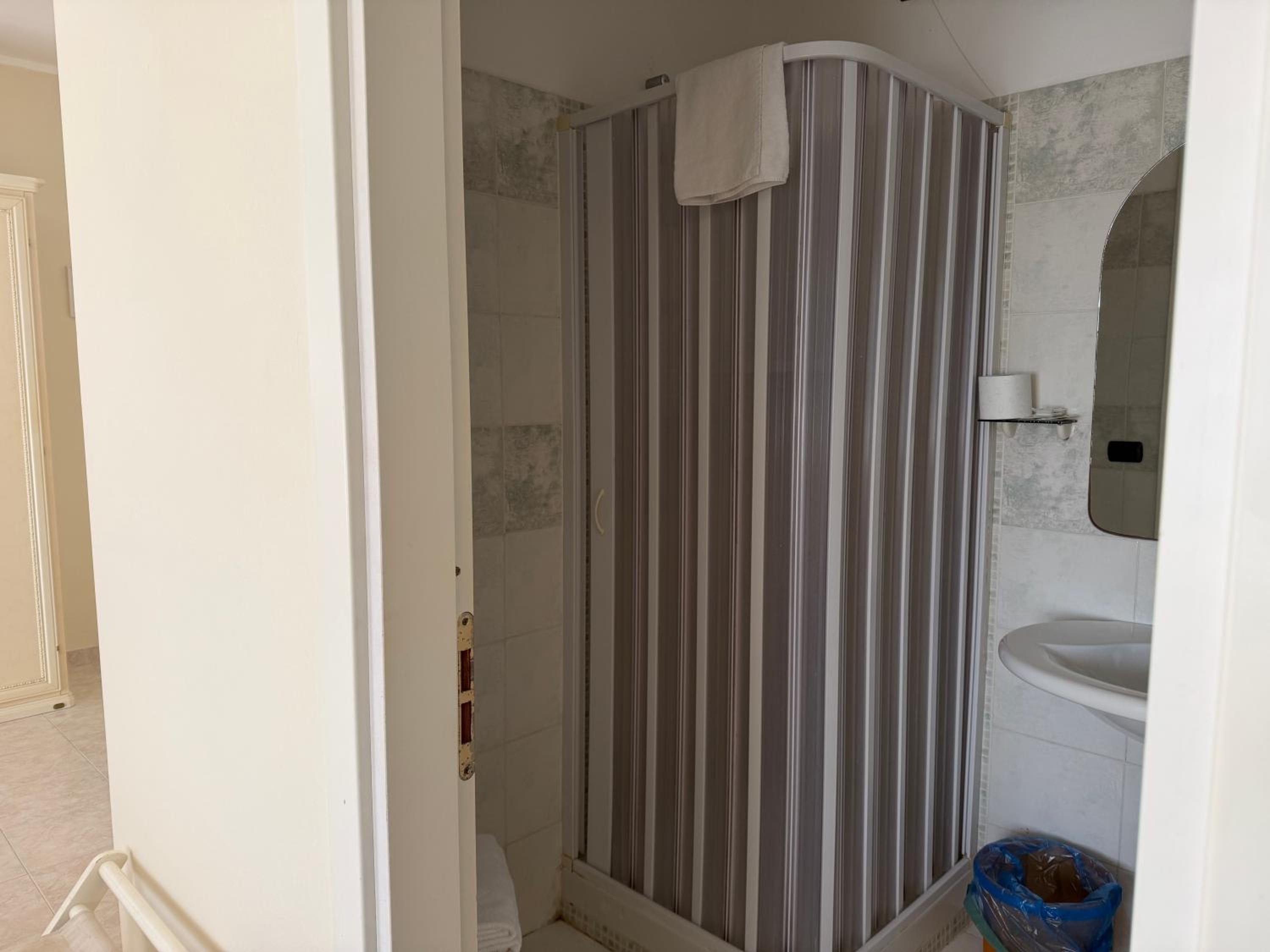 Two-Bedroom Deluxe Apartment