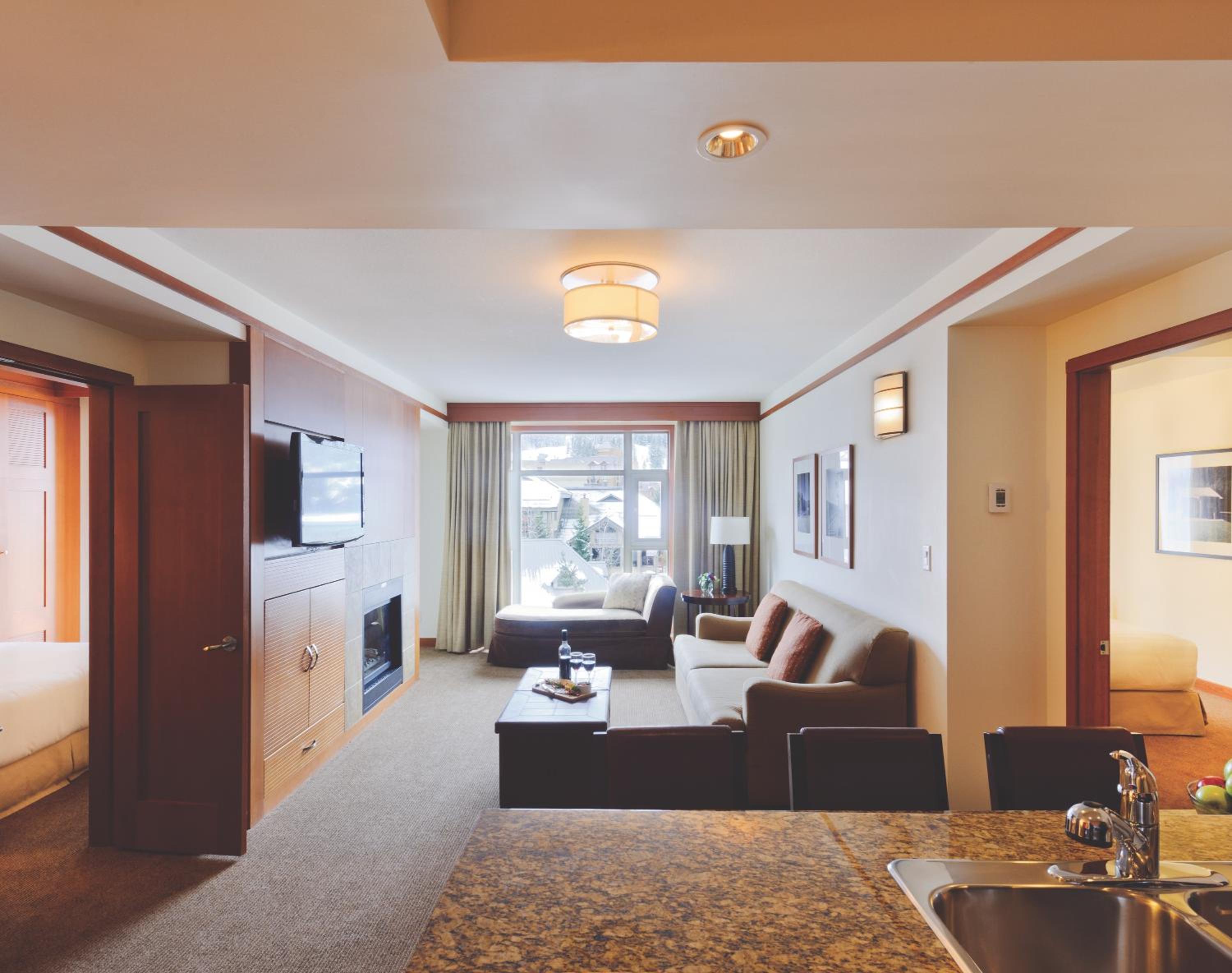 Two Bedroom Lower Floor Suite - Photo 1