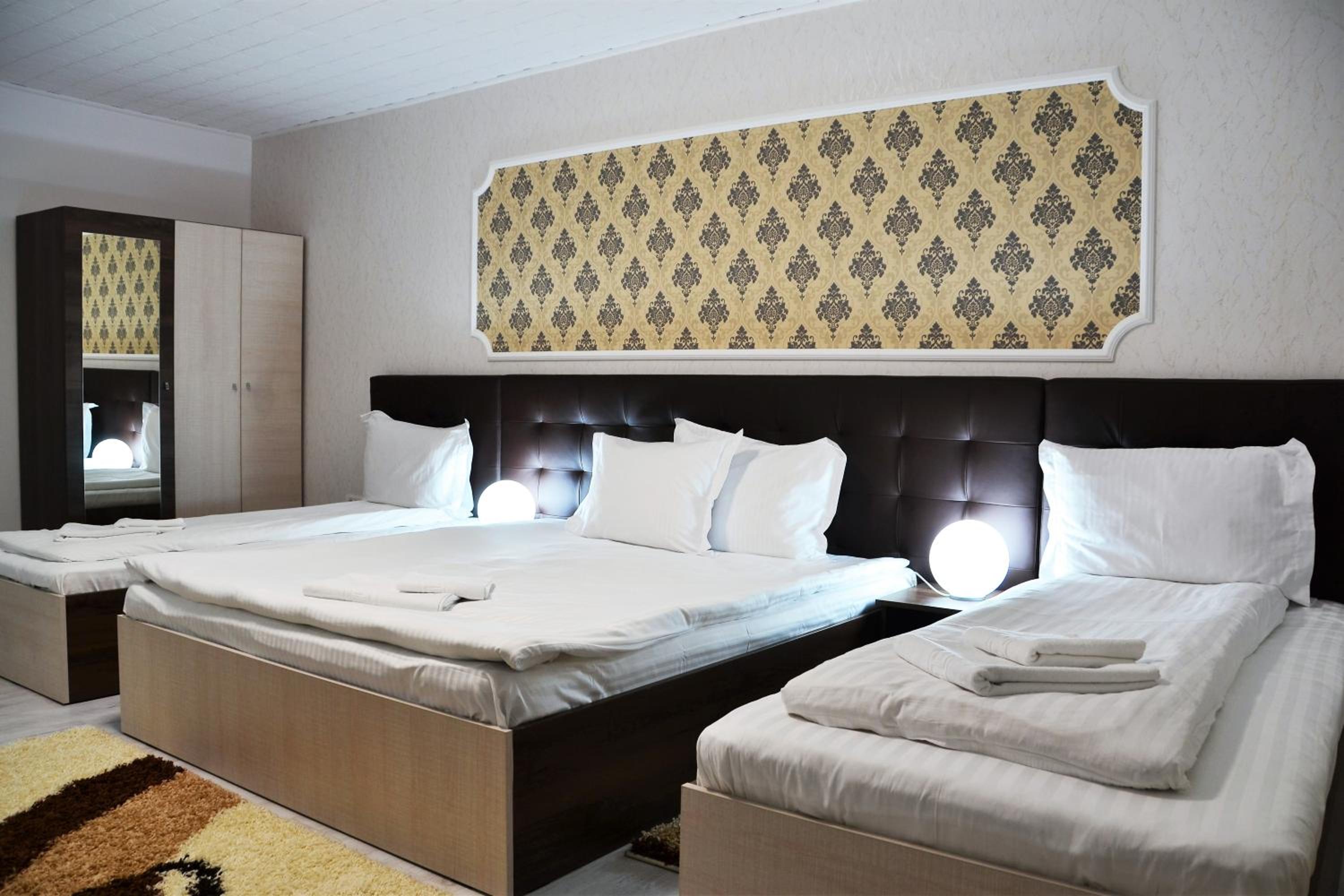Superior Quadruple Room - Photo 3