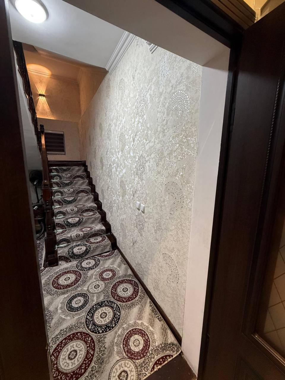 Family Room with Private Bathroom photo 3
