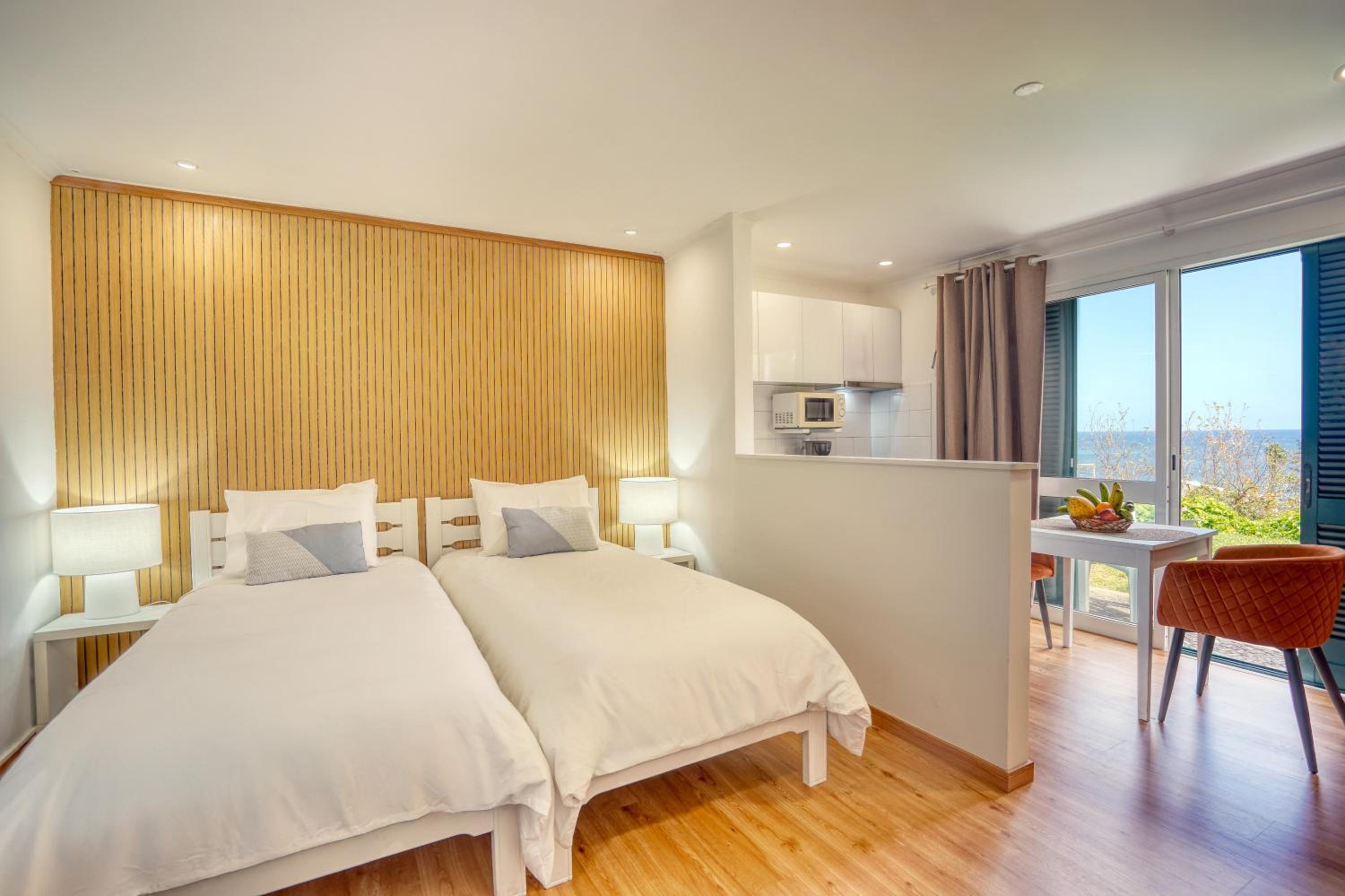 One-Bedroom House photo 1