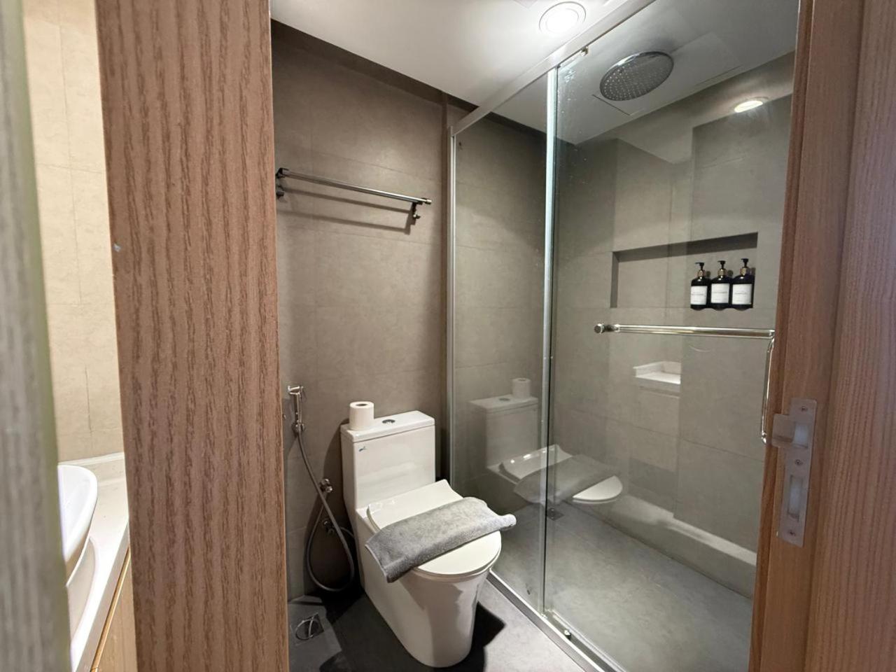 Two-Bedroom Apartment with Sea View photo 2