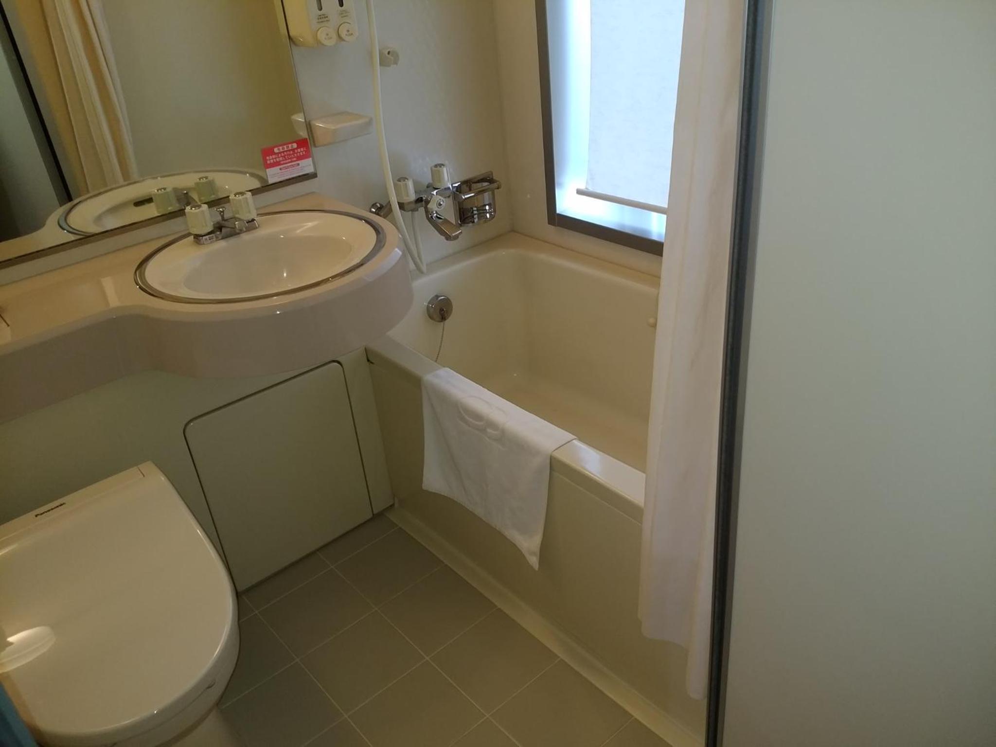Standard Twin Room - Non-Smoking photo 3