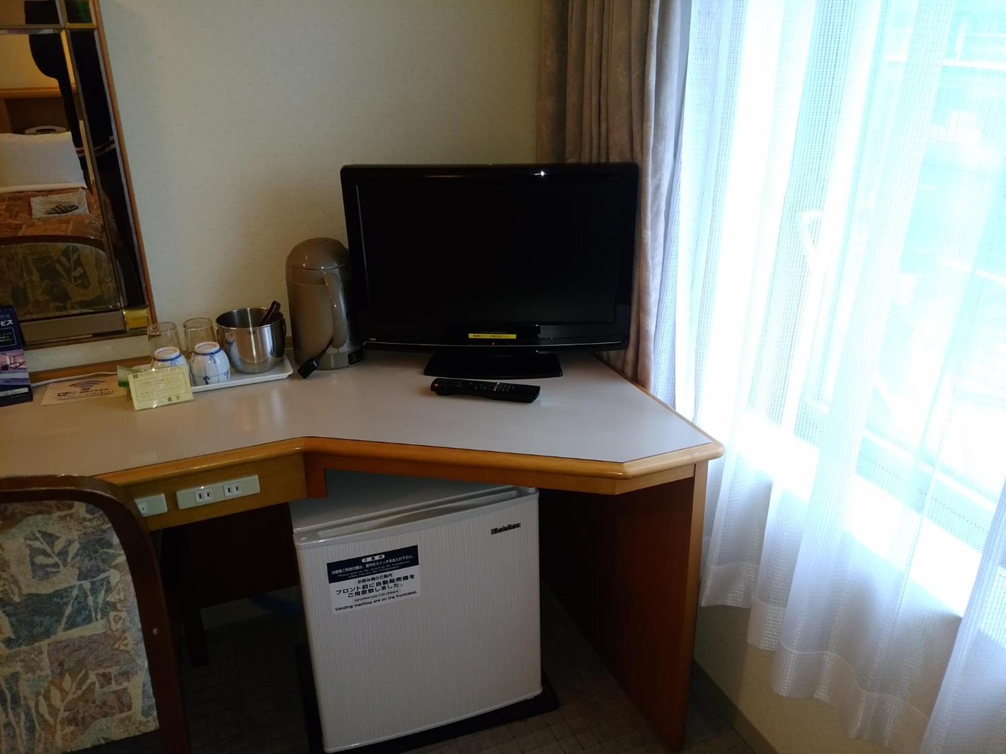 Standard Double Room - Smoking photo 2