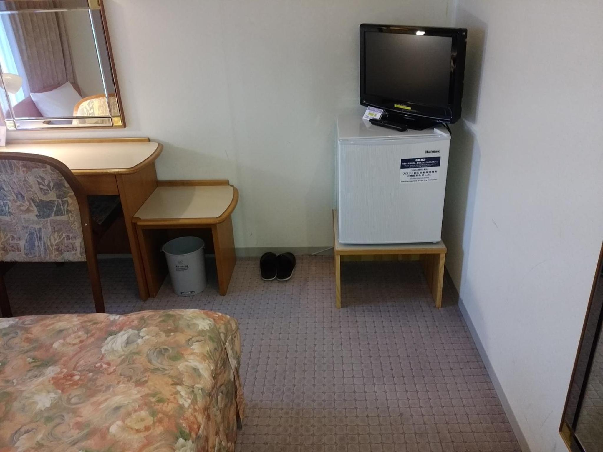 Economy Single Room - Non-Smoking photo 3