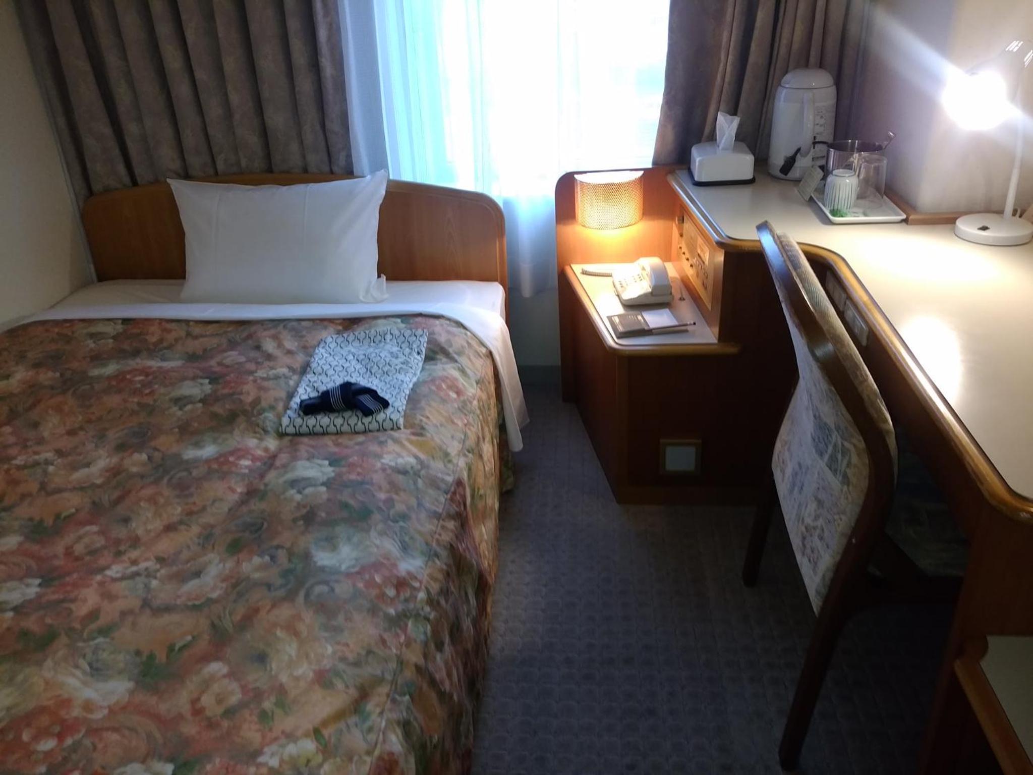 Standard Single Room - Smoking photo 2