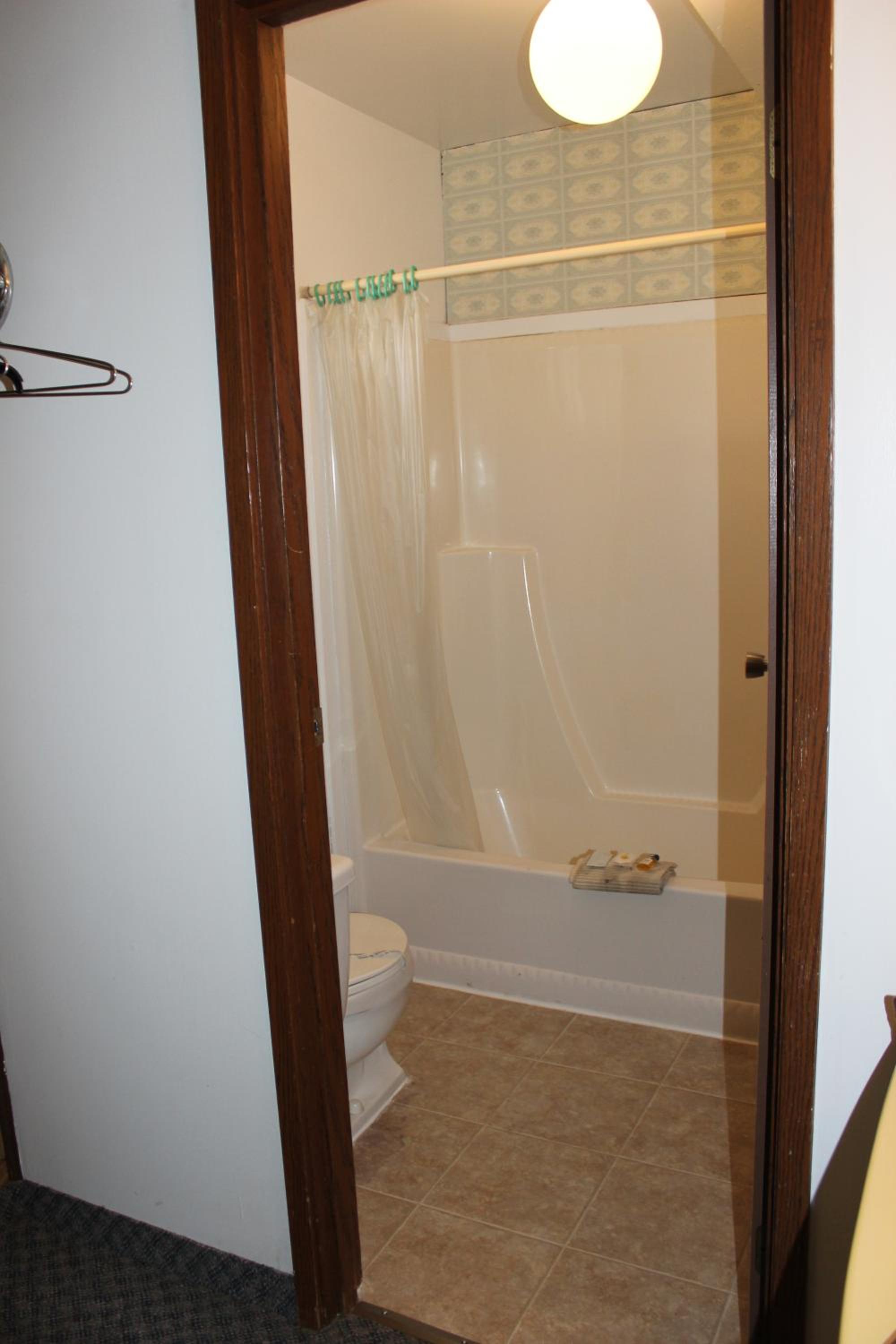 Queen Room with Two Queen Beds photo 2