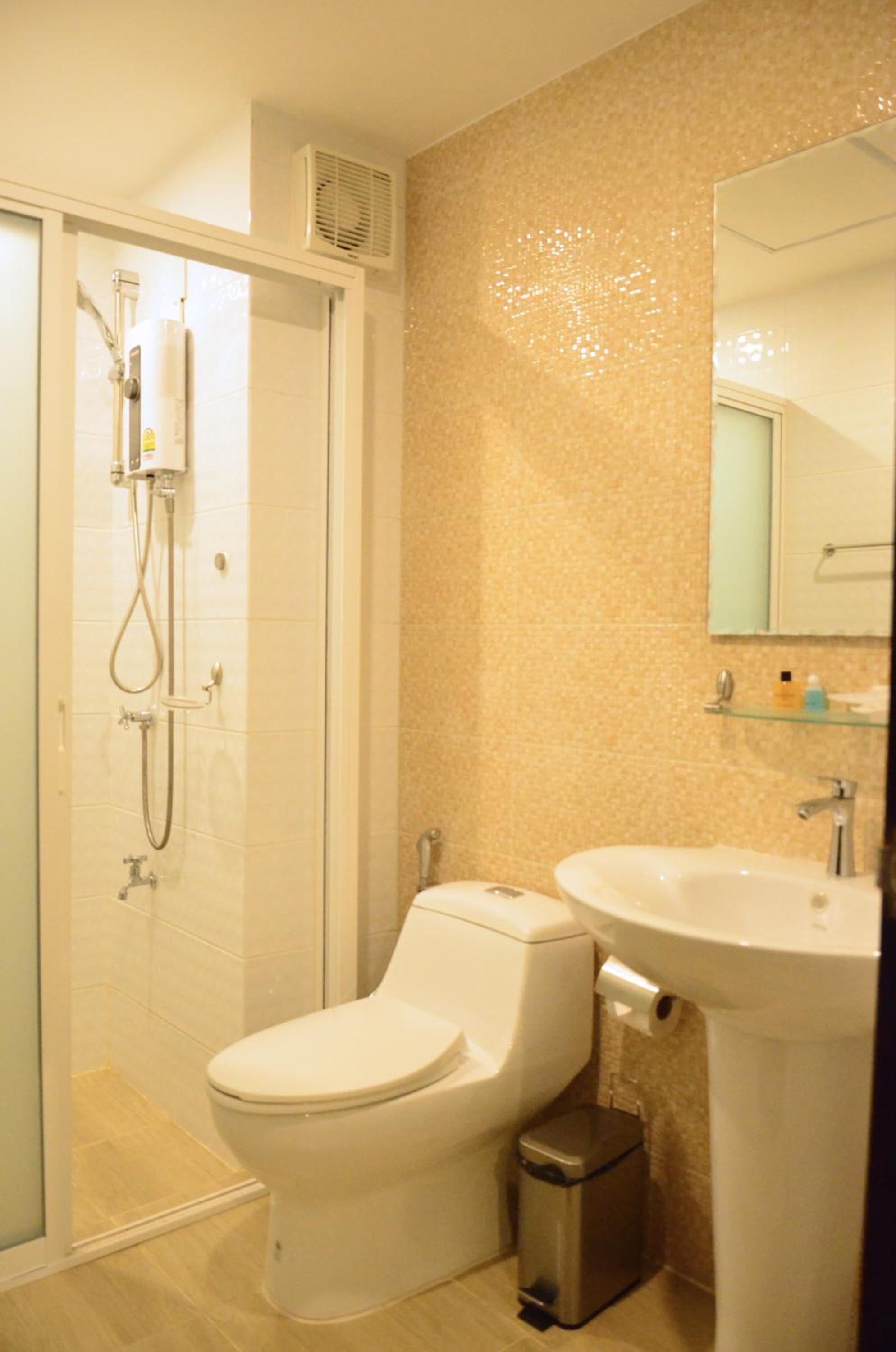 Executive Double or Twin Room - Photo 10