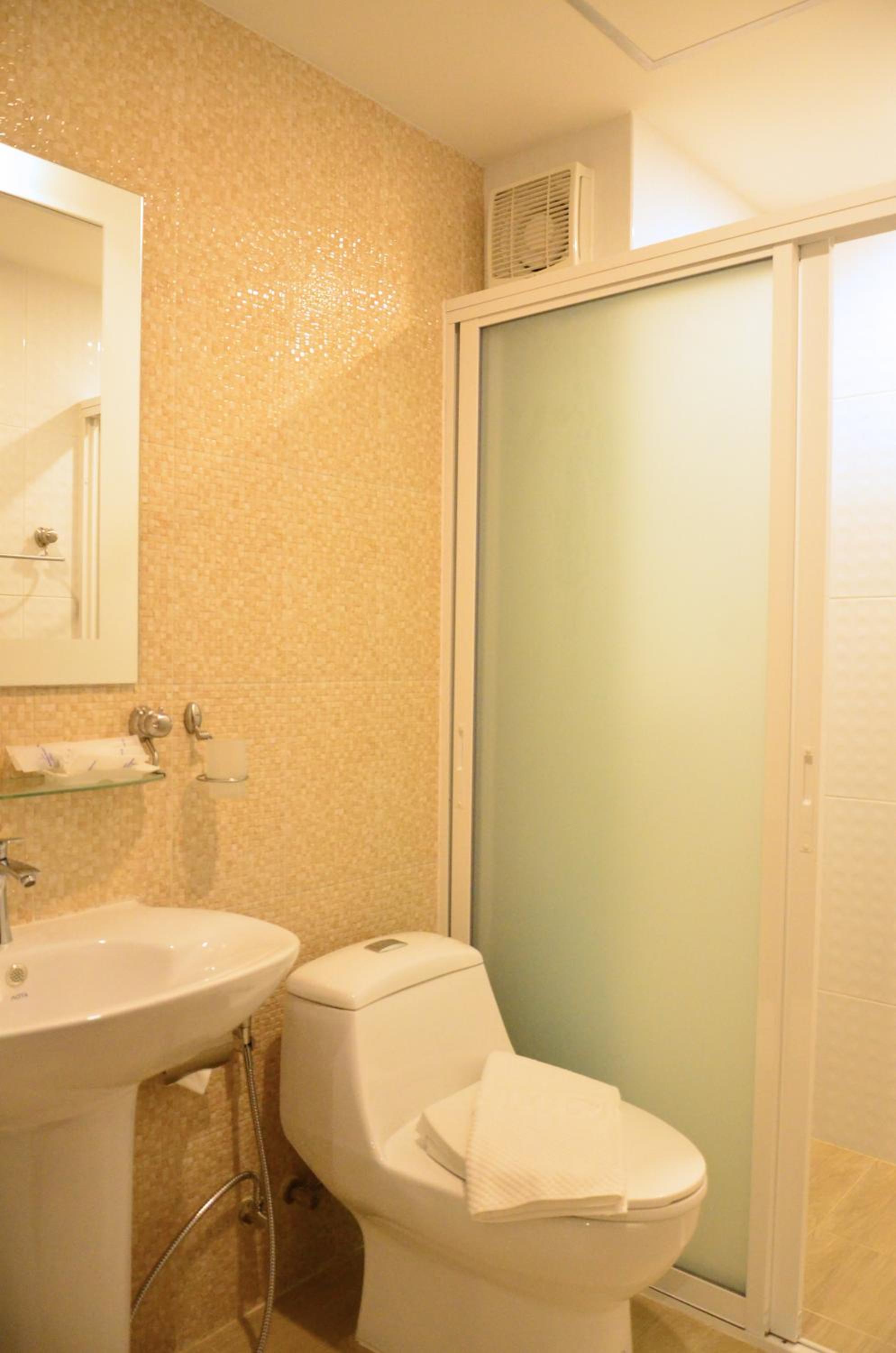 Executive Double or Twin Room - Photo 9