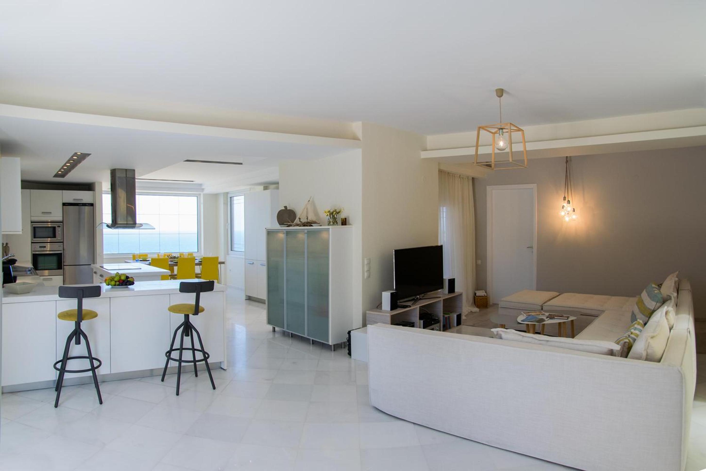 Four-Bedroom Villa photo 1