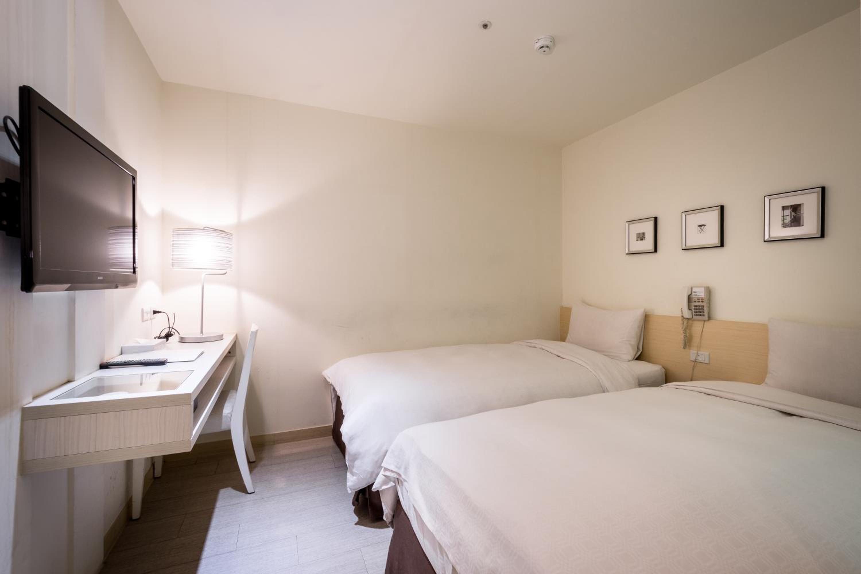 Exquisite Twin Room (No Window)