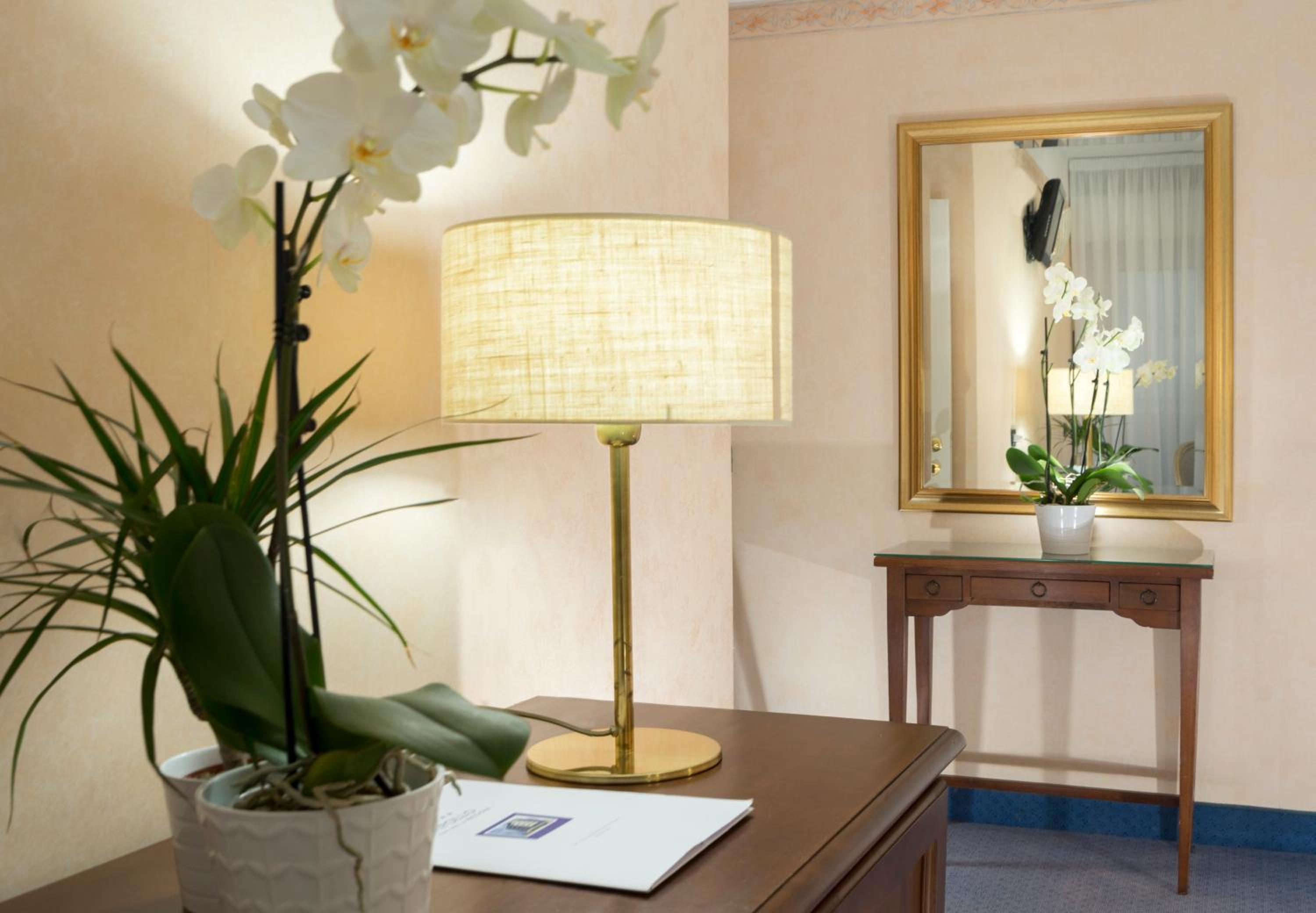 Superior Double or Twin Room - Photo 6