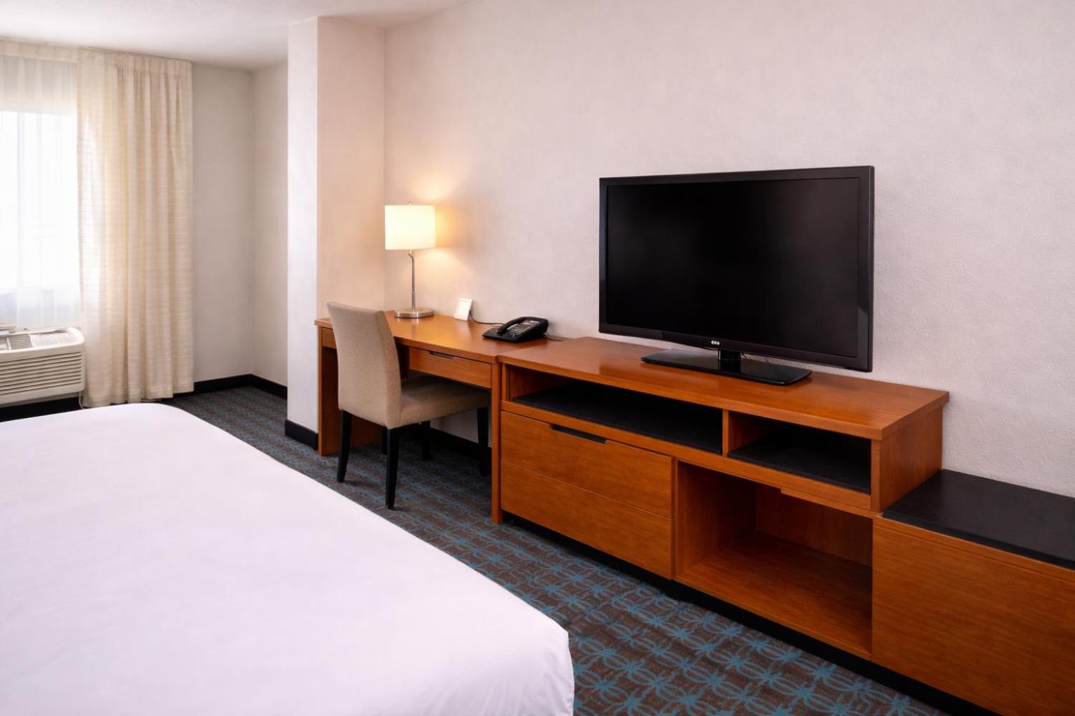 King Room - Accessible/Non Smoking photo 3