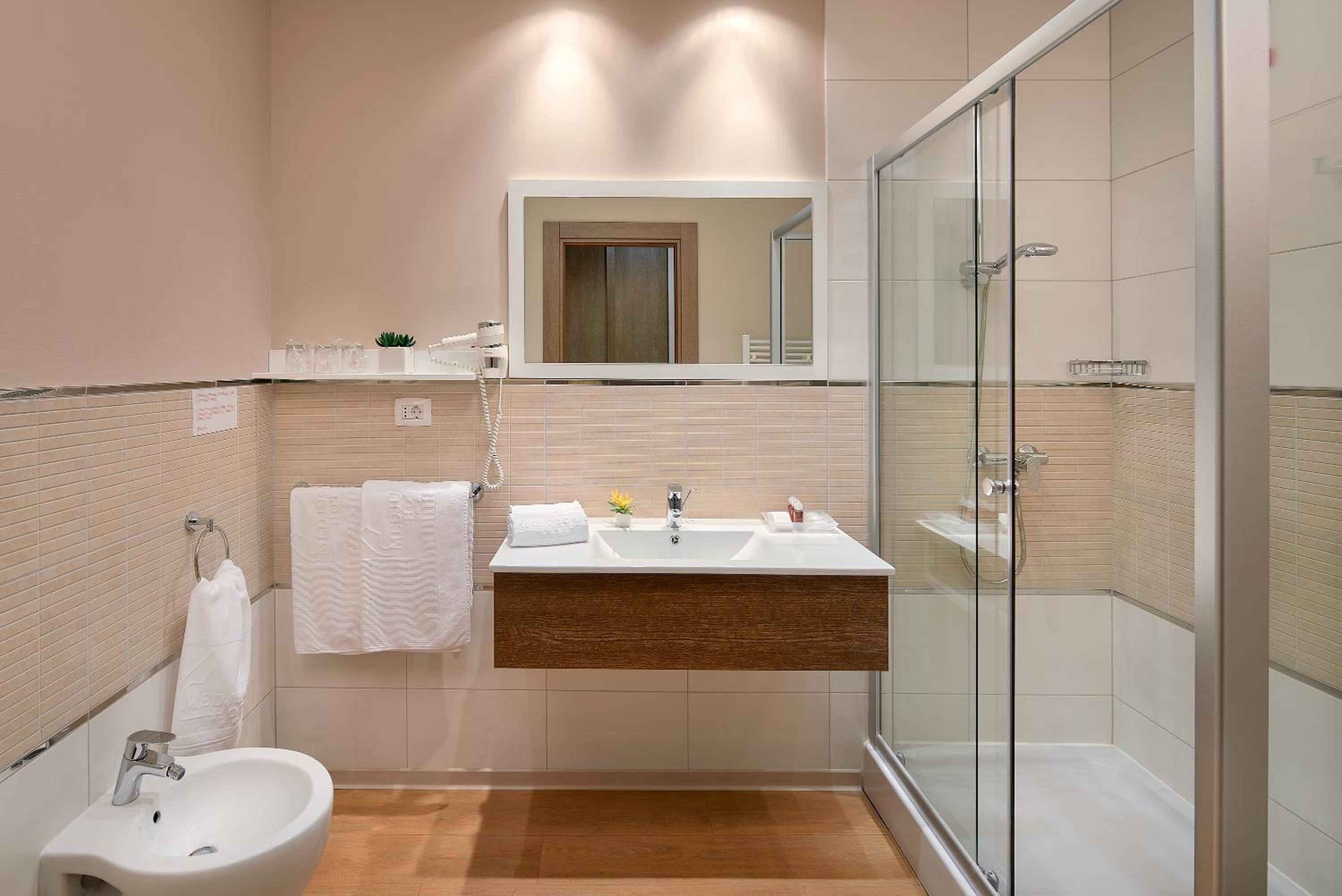 Double or Twin Room photo 2