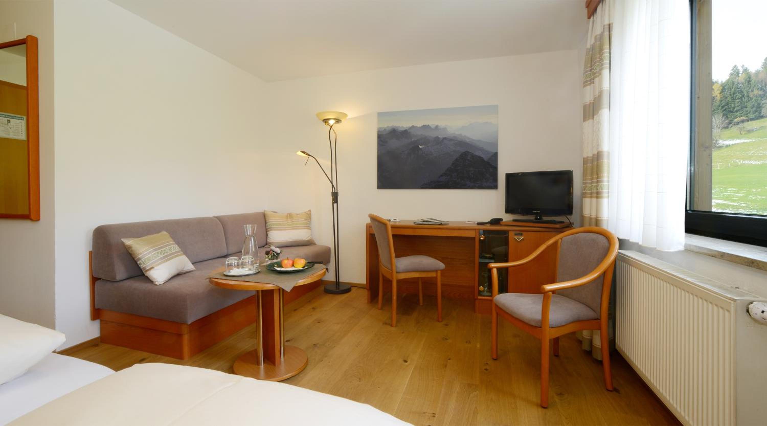 Standard Double Room - Photo 2