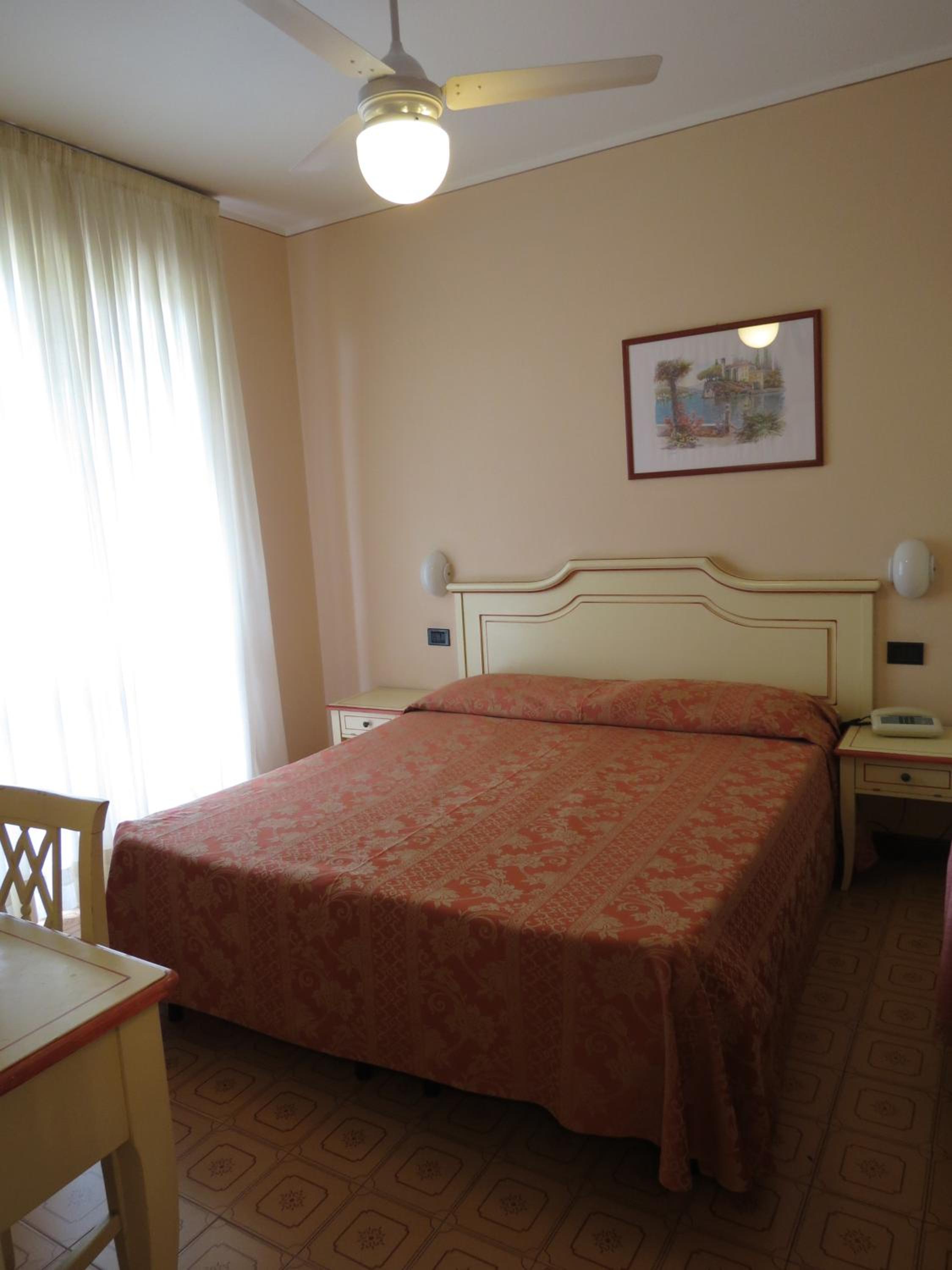 Classic Double Room - Photo 6