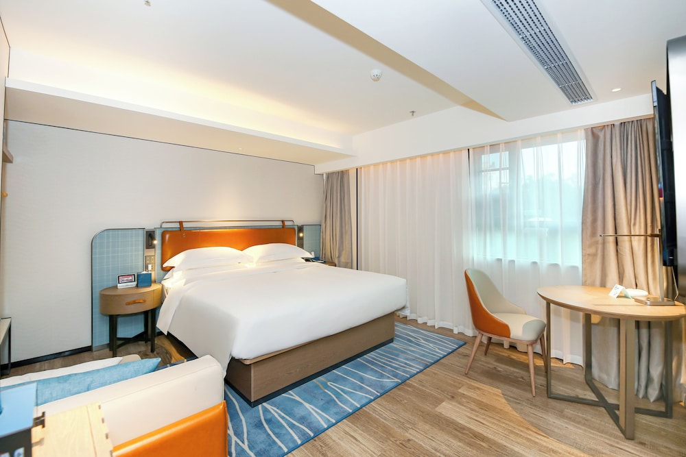 Luxury Double Room, City View
