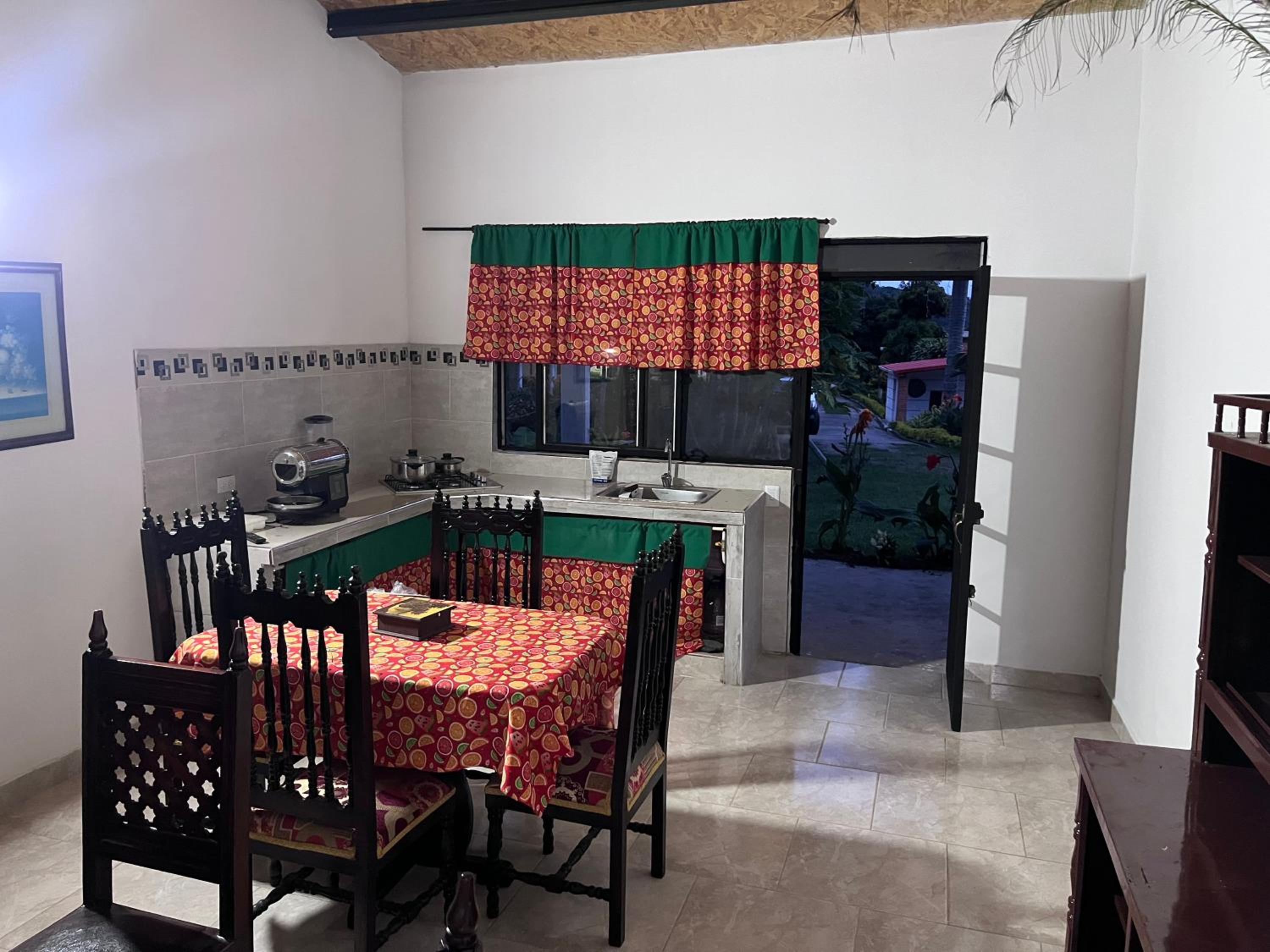 Apartment photo 2