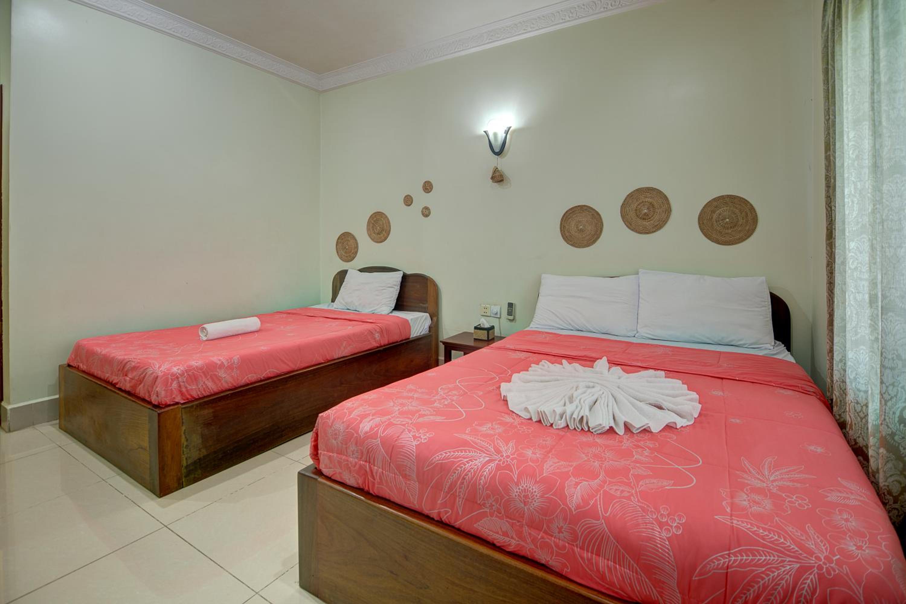 Standard Triple Room - Photo 3