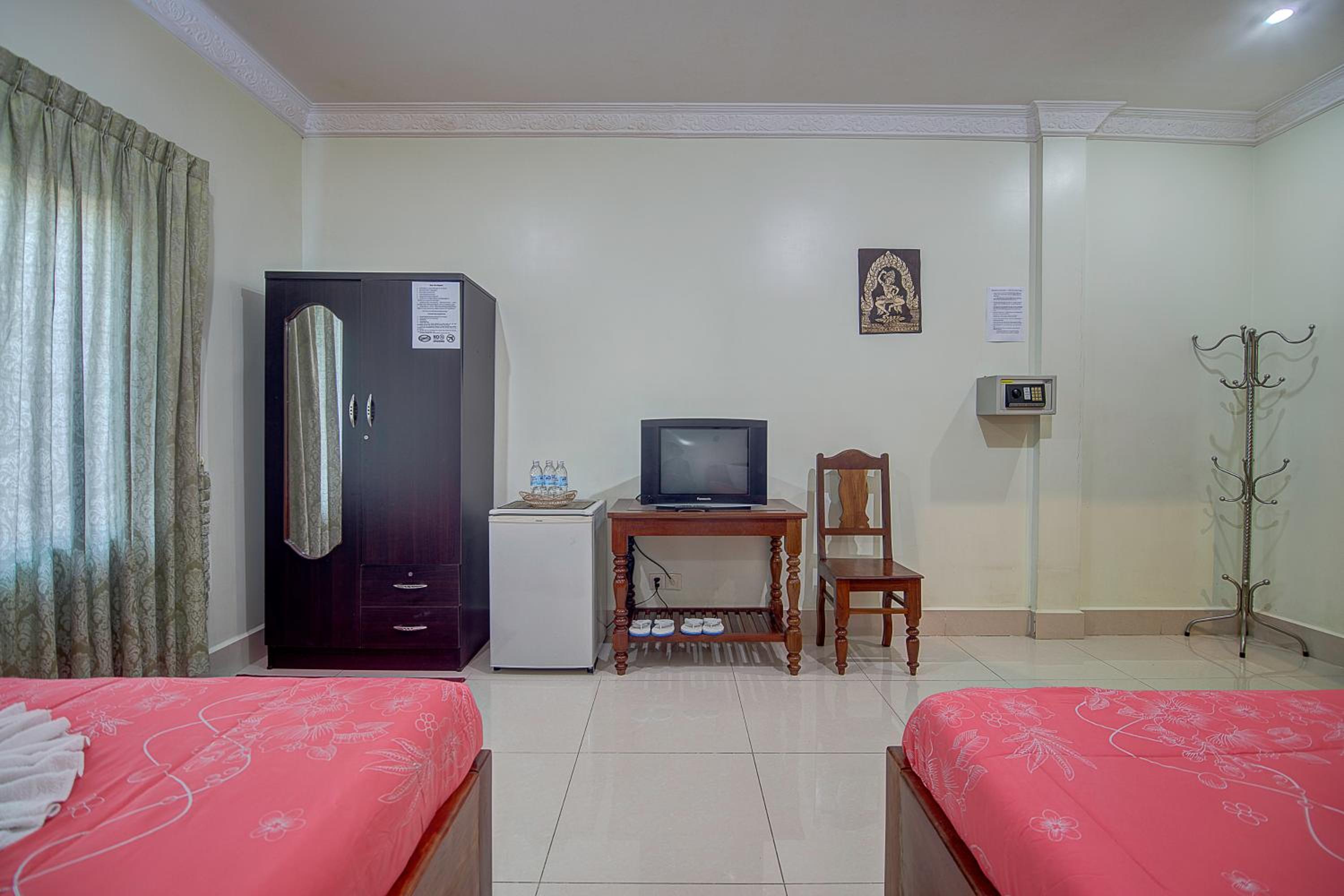 Standard Triple Room - Photo 6