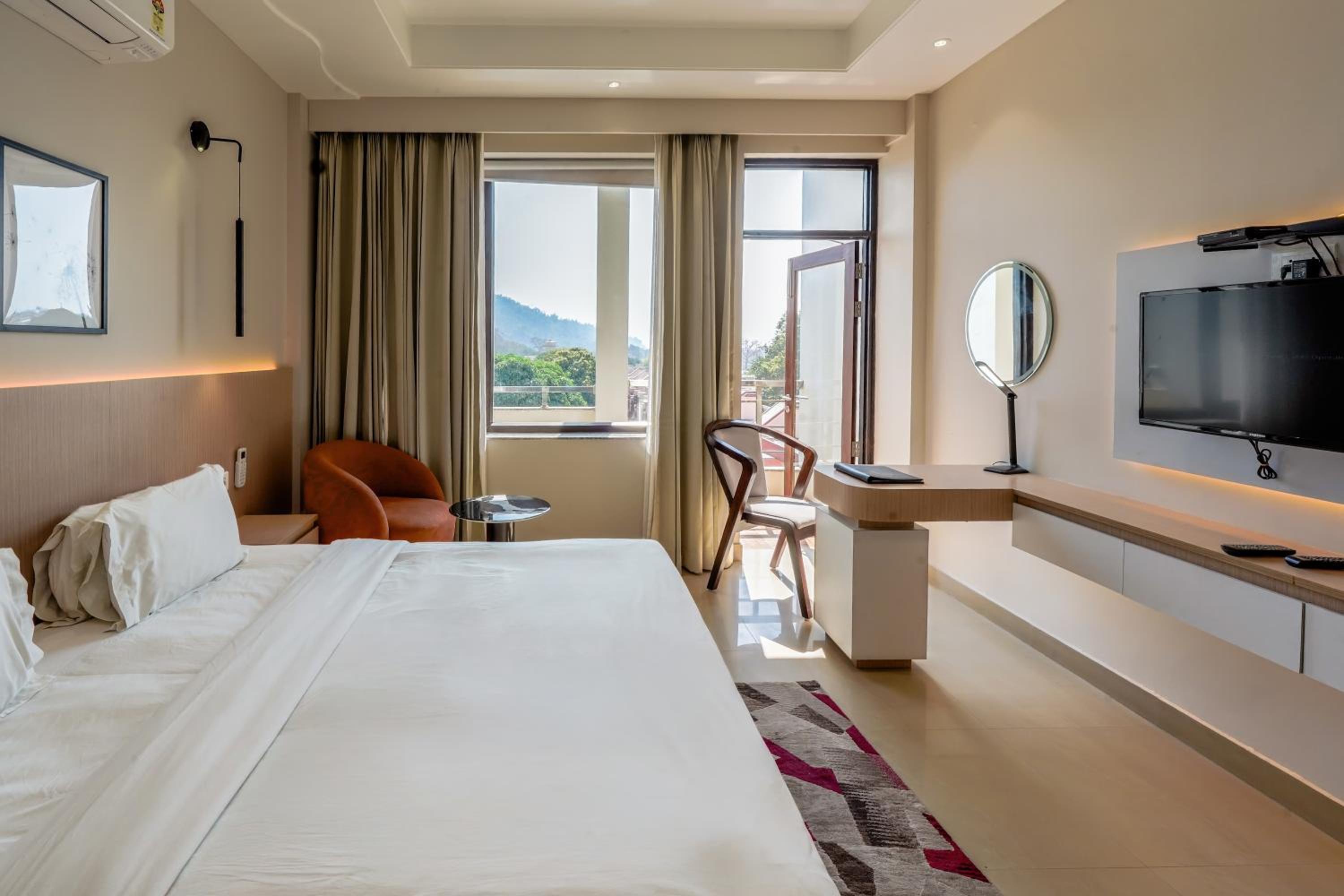 Double Room - Photo 4