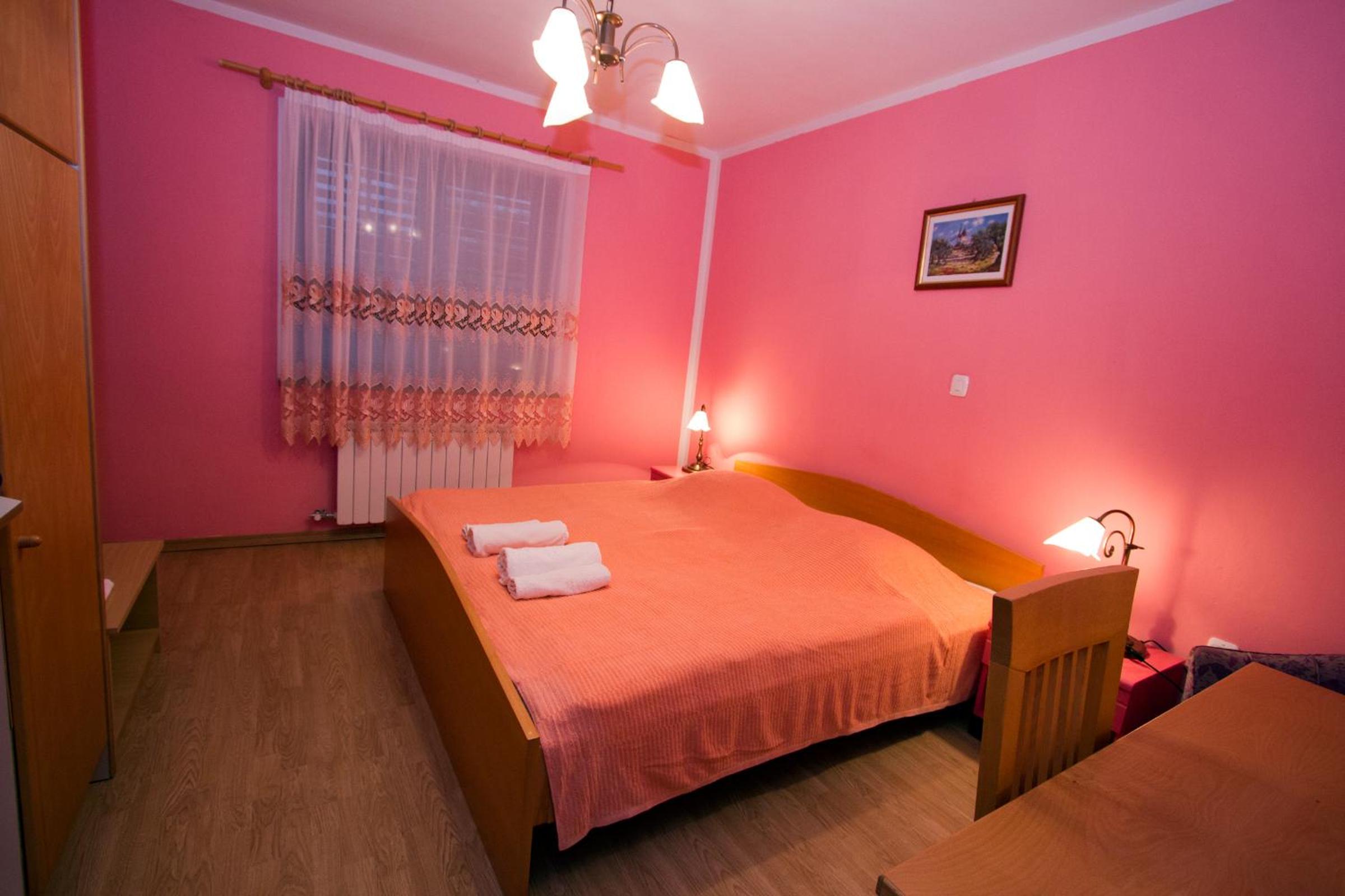 Double Room with Private Bathroom photo 1