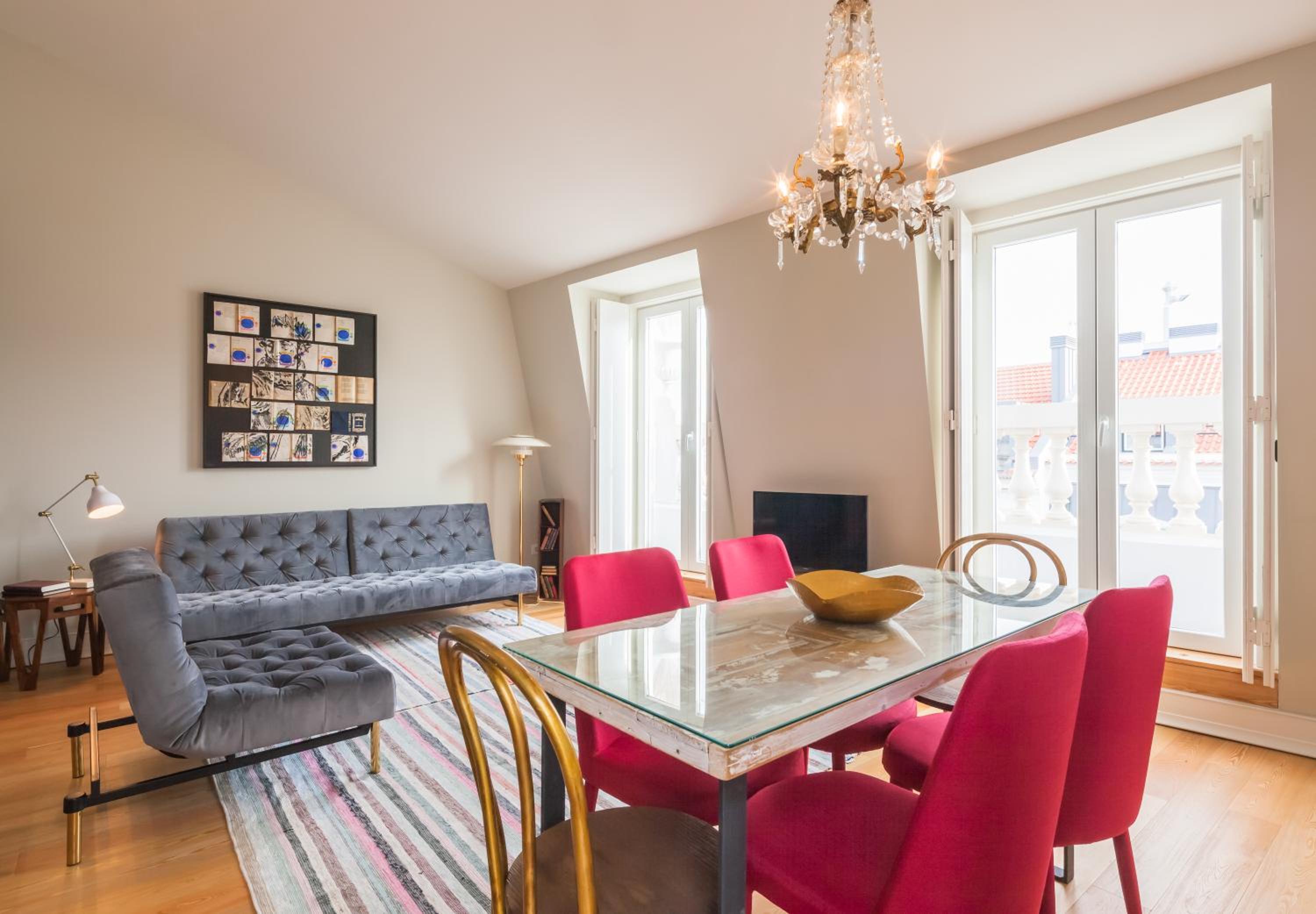 Two-Bedroom Apartment with Terrace and River View