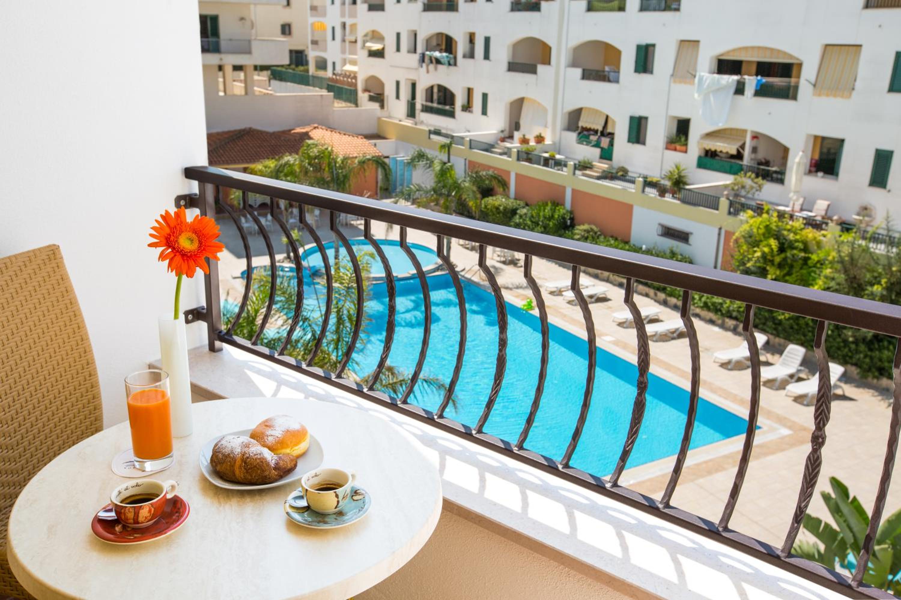 Double Room with Terrace - Photo 5
