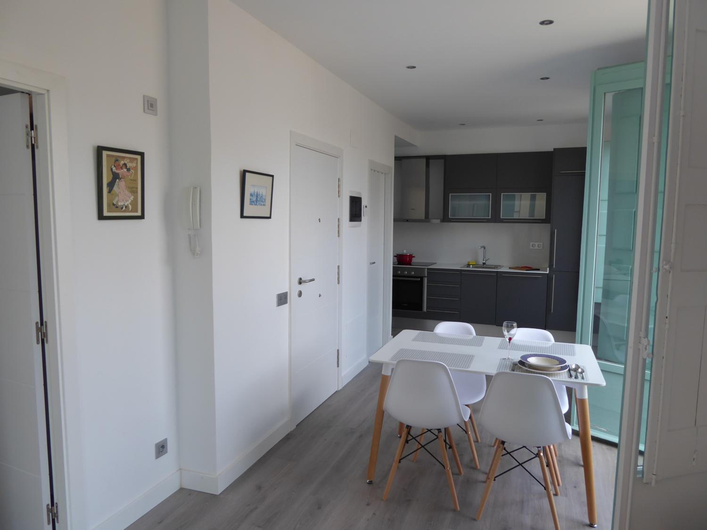 One-Bedroom Apartment - Photo 18