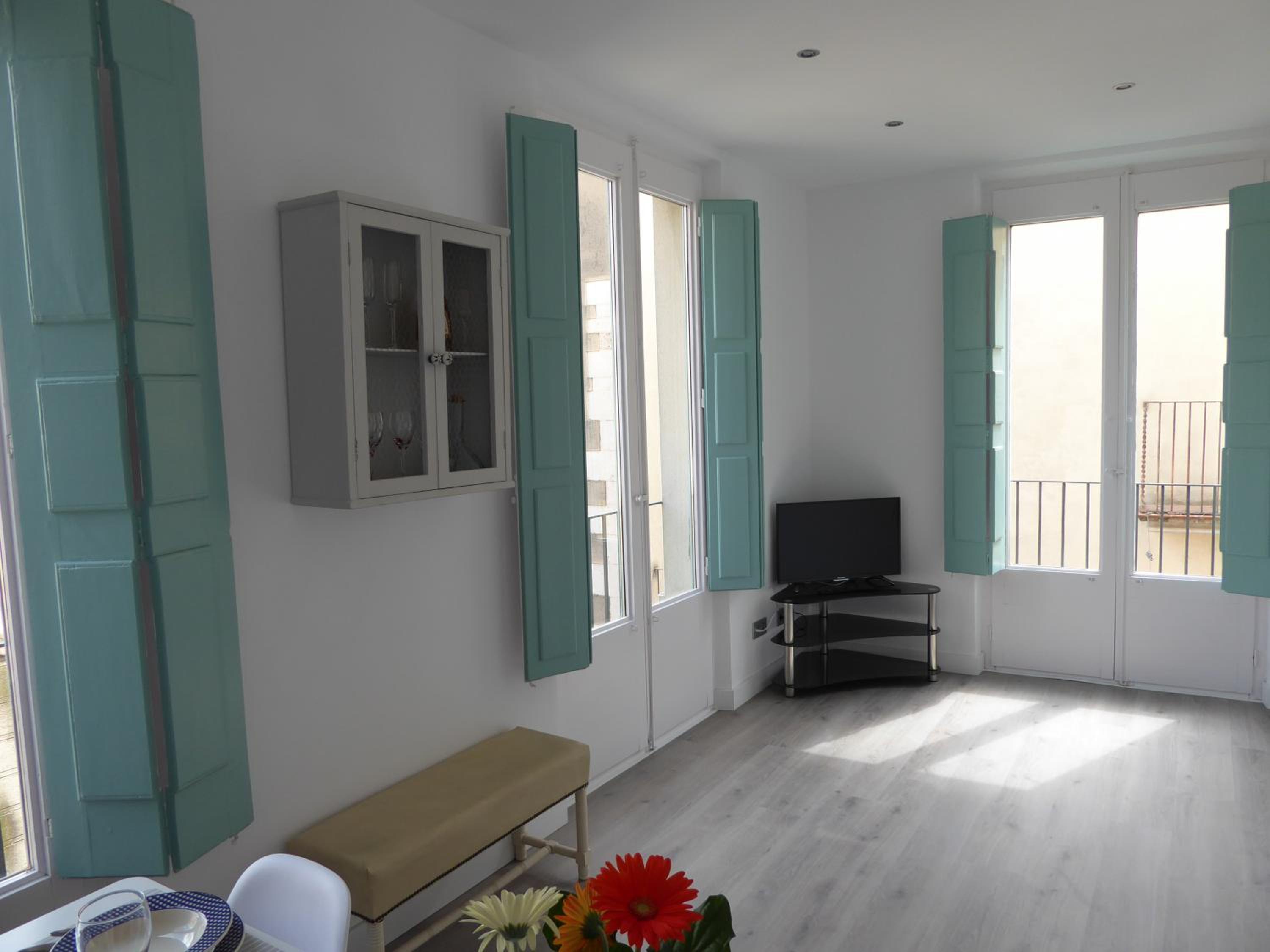 One-Bedroom Apartment - Photo 15