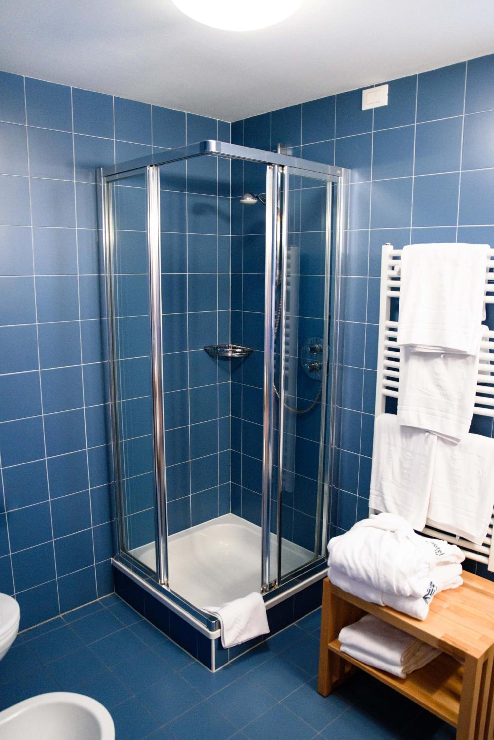 Double or Twin Room with Balcony photo 3