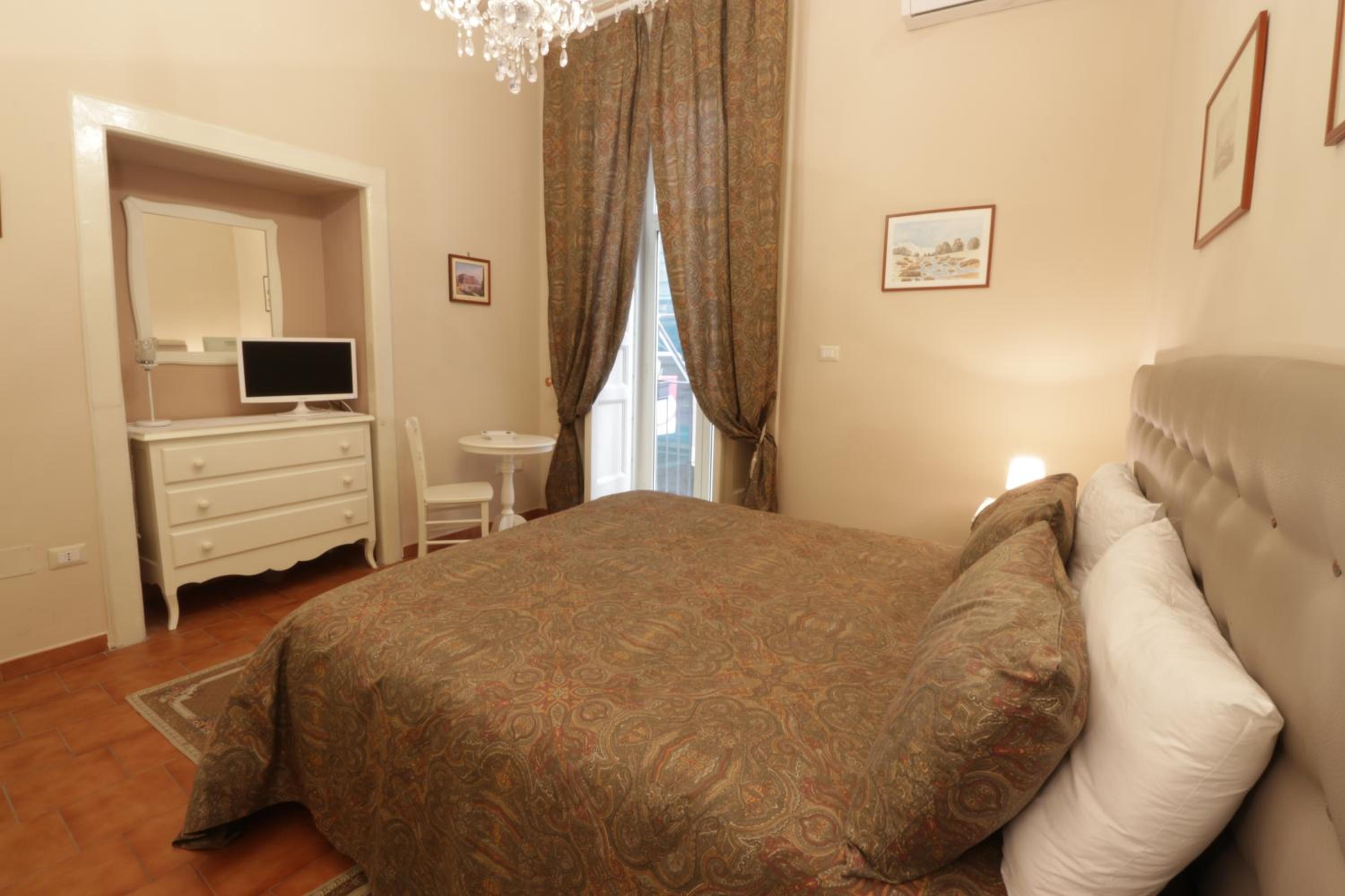 Double or Twin Room with Private Bathroom